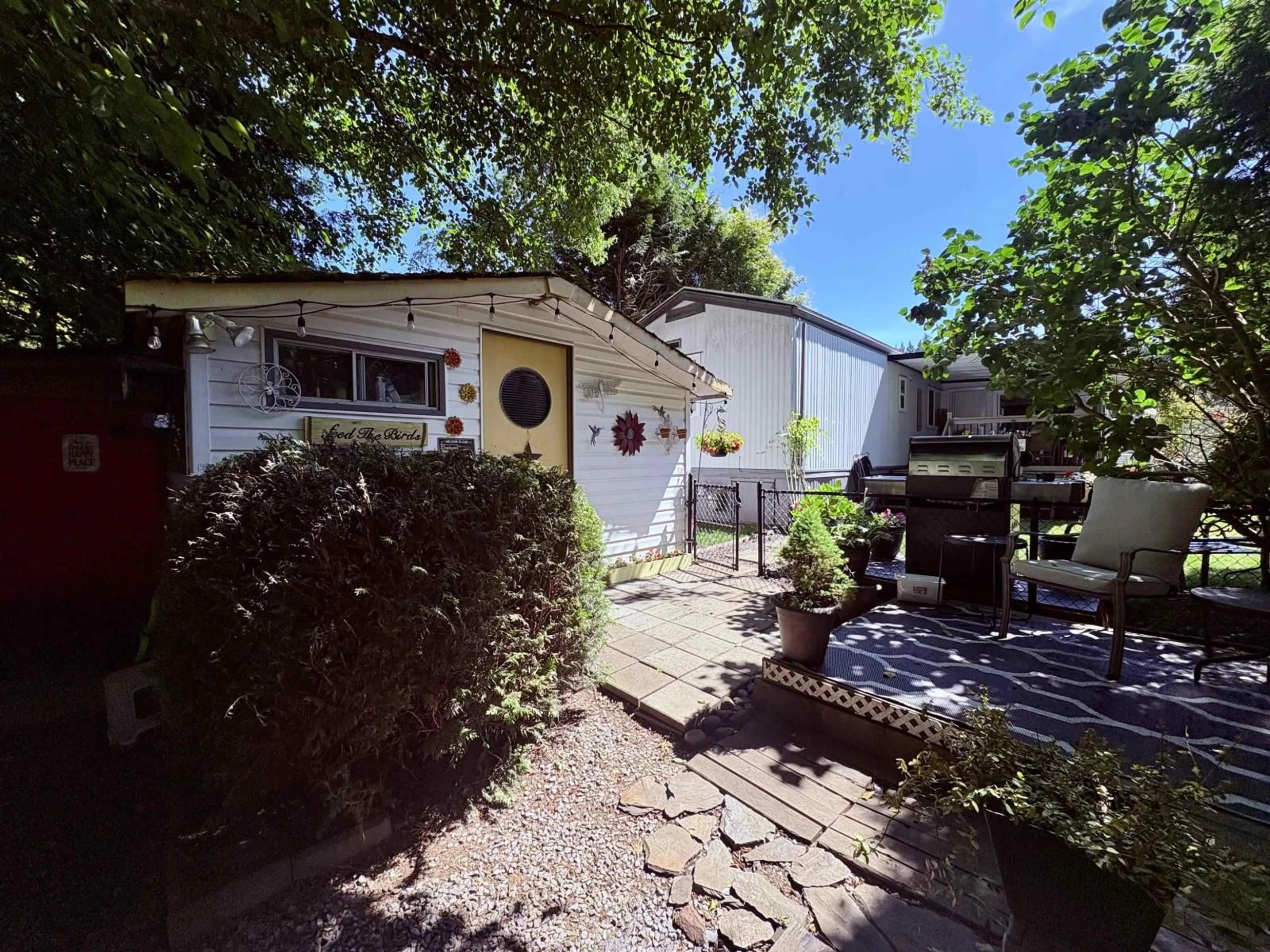 A pic from outside/outdoor area/front of a property/back of a property/a pic from drone, street for 25 - 2315 198 STREET, Langley British Columbia V2Z1Z1