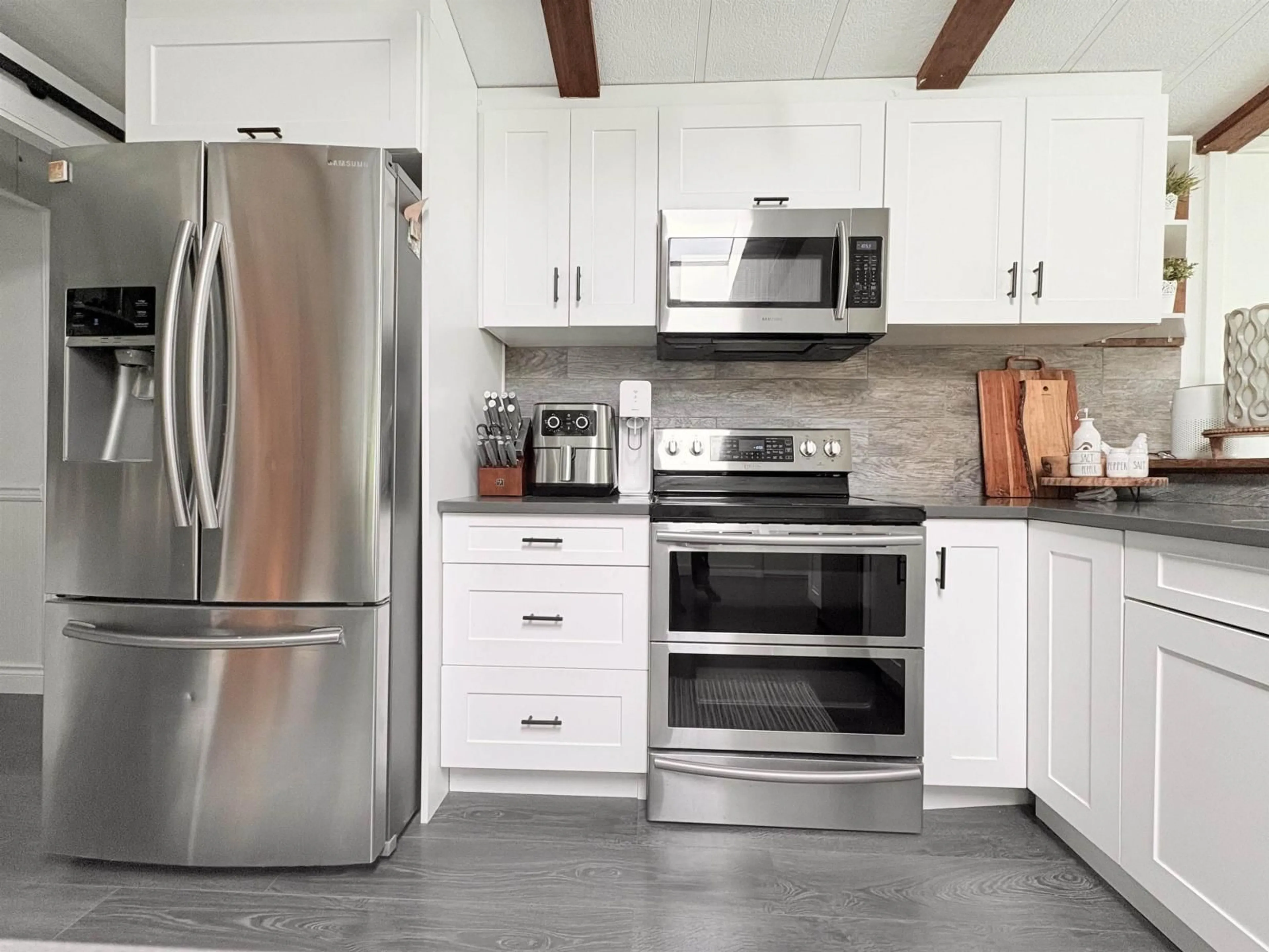 Contemporary kitchen, ceramic/tile floor for 25 - 2315 198 STREET, Langley British Columbia V2Z1Z1