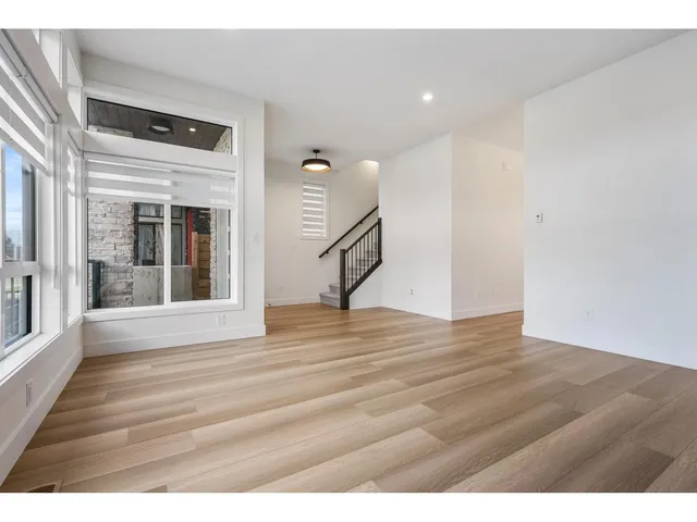 46070 FIRST AVENUE, Chilliwack 2