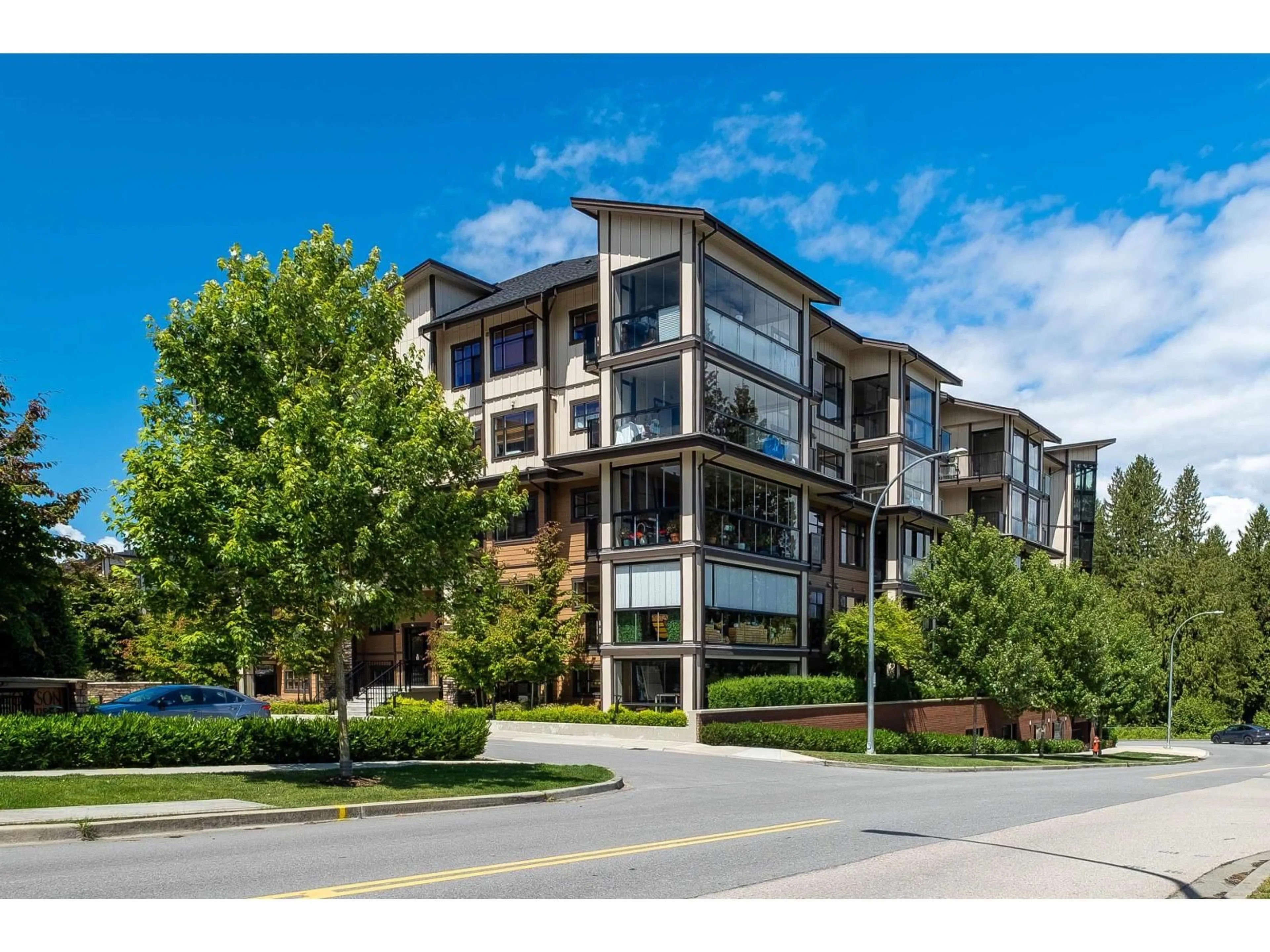 A pic from outside/outdoor area/front of a property/back of a property/a pic from drone, unknown for 513 - 20376 86 AVENUE, Langley British Columbia V2Y3P8