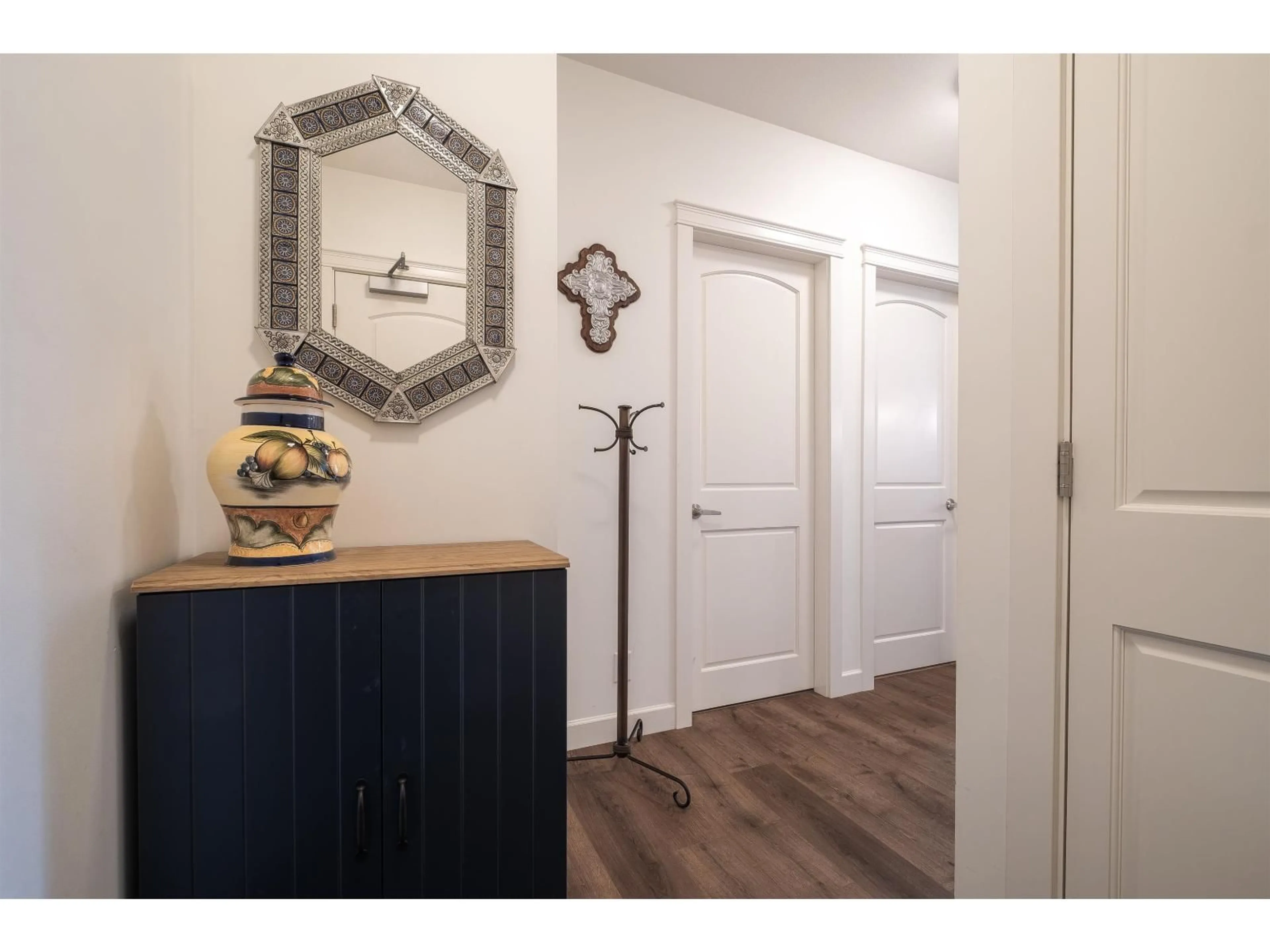 Indoor entryway for 513 - 20376 86 AVENUE, Langley British Columbia V2Y3P8