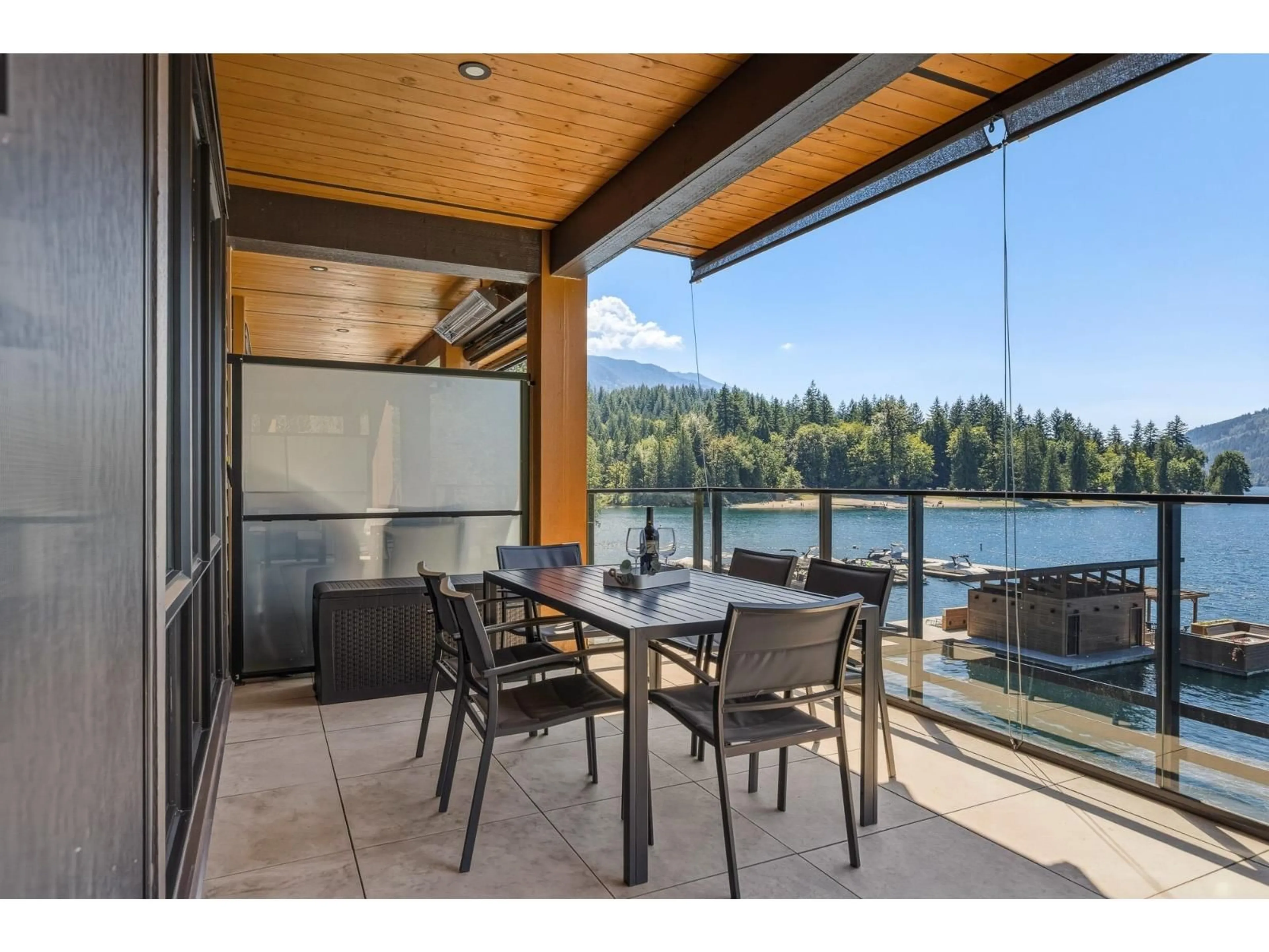 Patio, water/lake/river/ocean view for 202 - 3175 COLUMBIA VALLEY ROAD, Chilliwack British Columbia V2R6C2