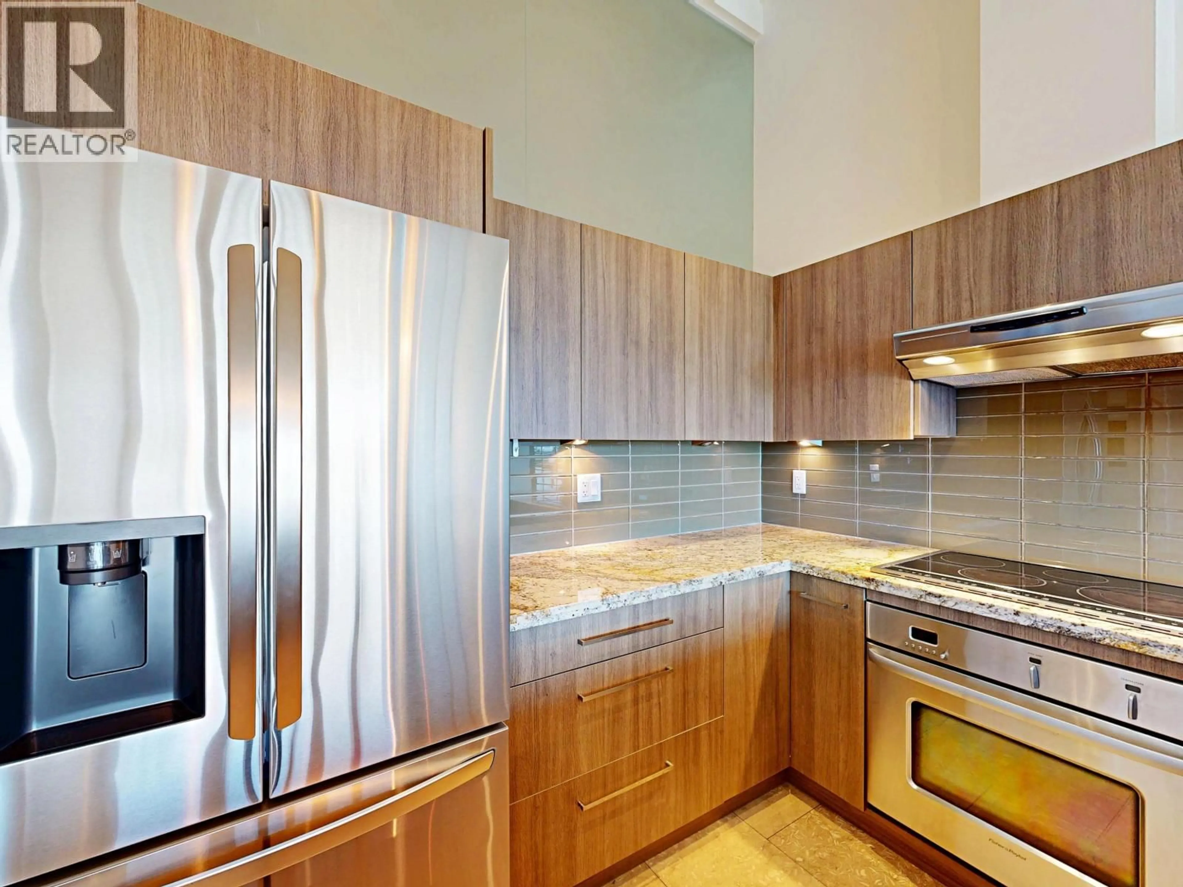 Contemporary kitchen, ceramic/tile floor for 402 - 650 EVERGREEN PLACE, North Vancouver British Columbia V7N0A5