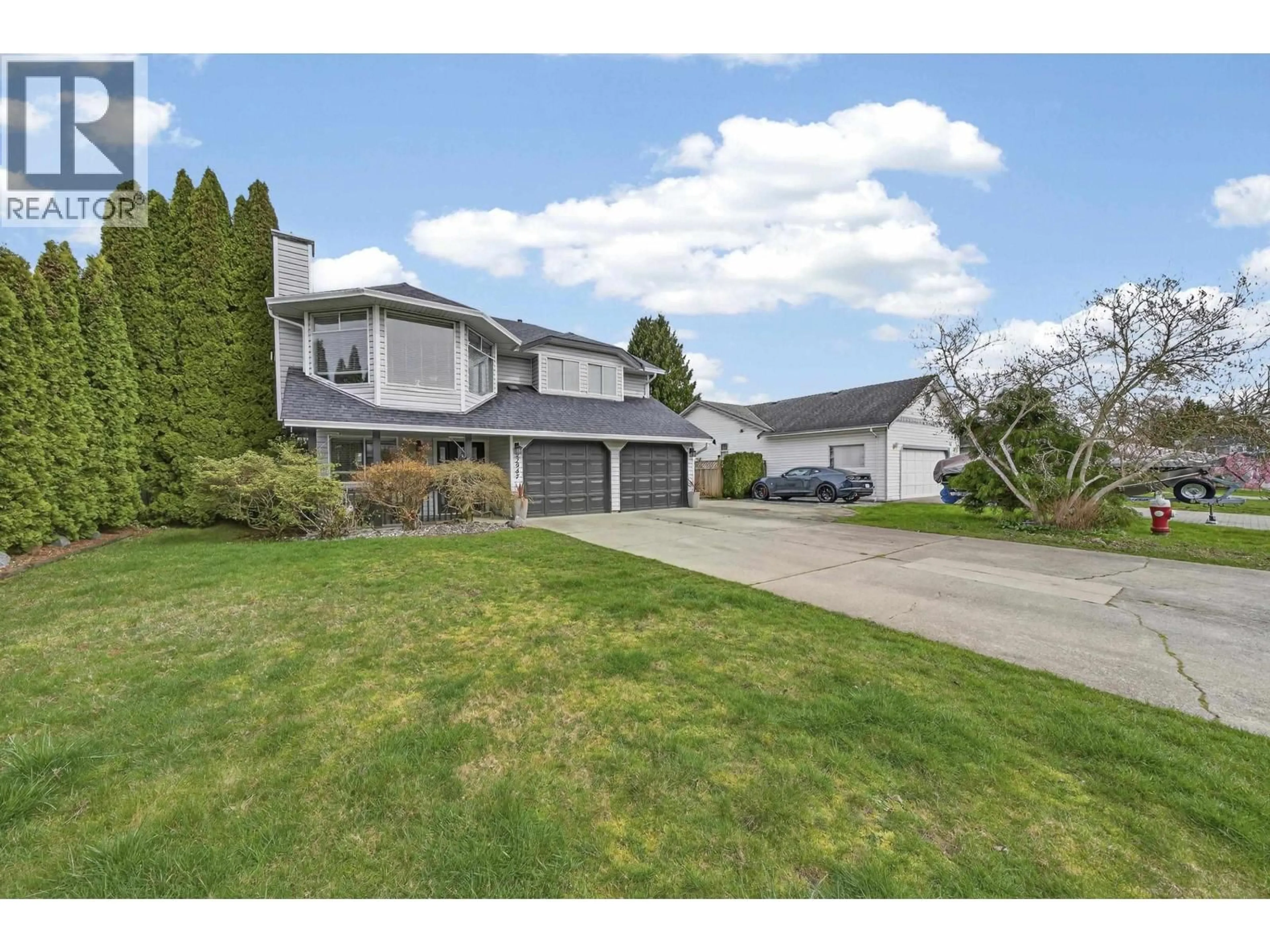 A pic from outside/outdoor area/front of a property/back of a property/a pic from drone, street for 22947 123B AVENUE, Maple Ridge British Columbia V2X0C4