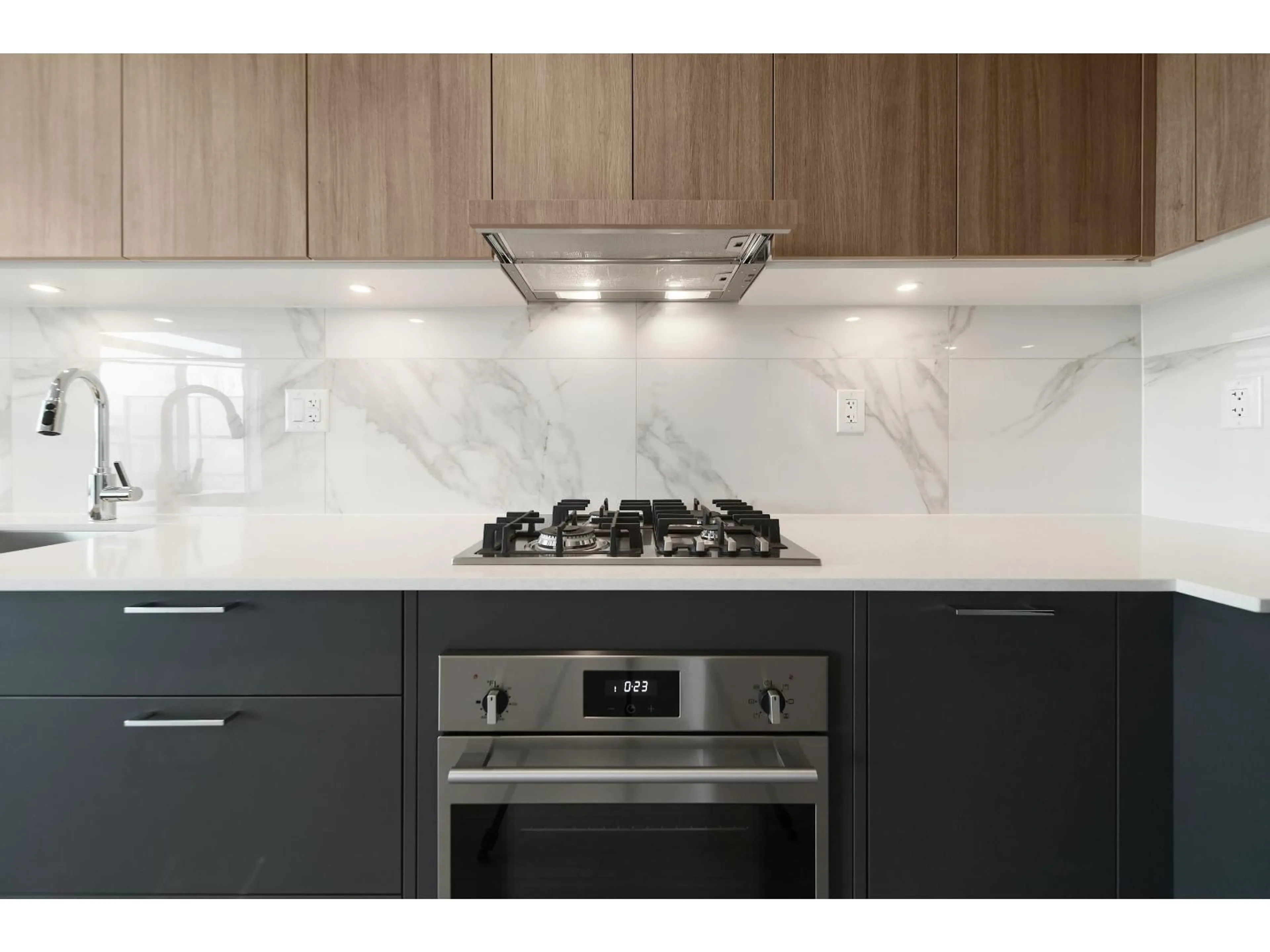 Contemporary kitchen, ceramic/tile floor for 502 - 8551 201 STREET, Langley British Columbia V2Y3Y5