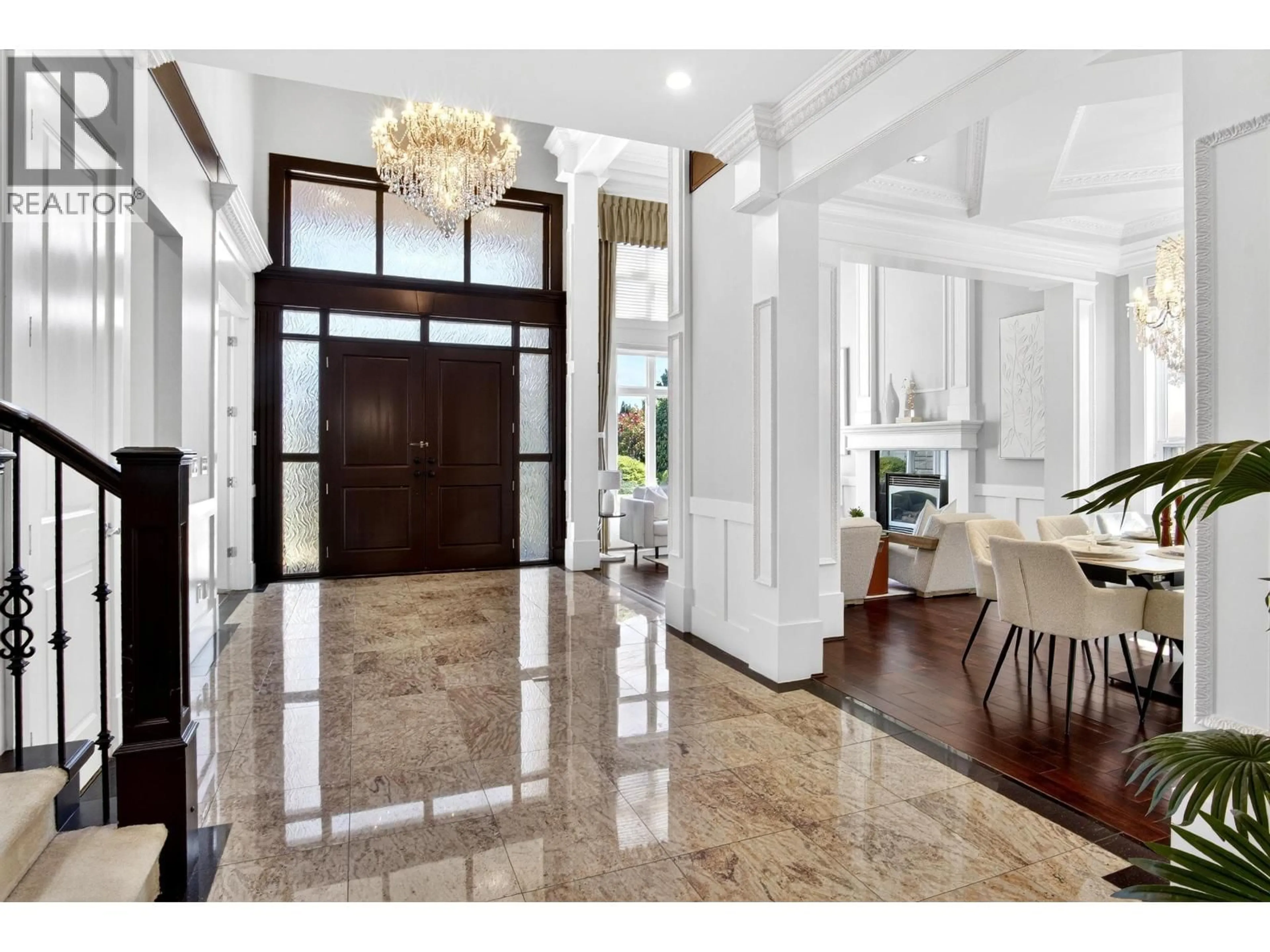 Indoor foyer for 6431 BASSETT ROAD, Richmond British Columbia V7C2Y3
