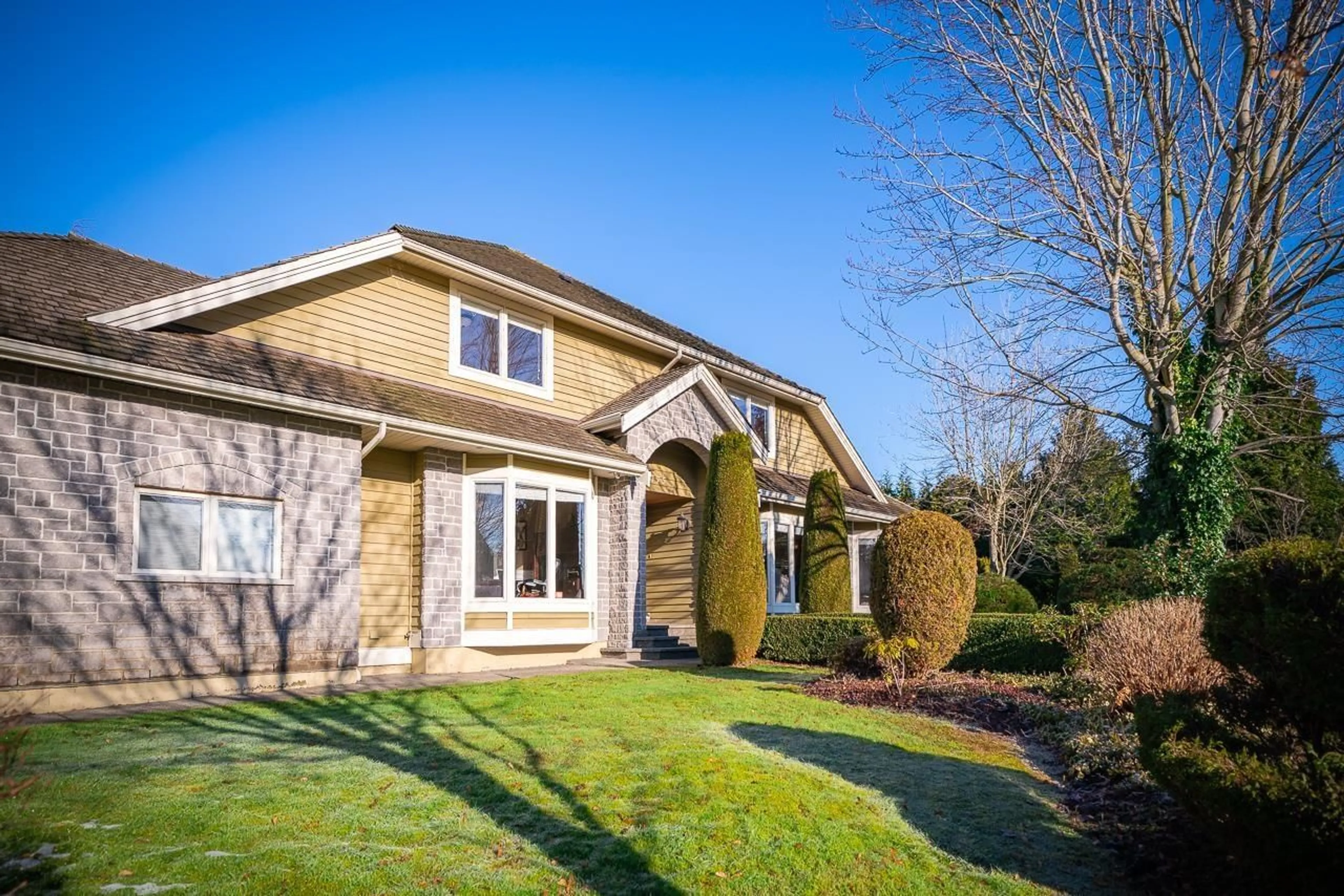 Home with brick exterior material, street for 15775 39A AVENUE, Surrey British Columbia V3Z0L1