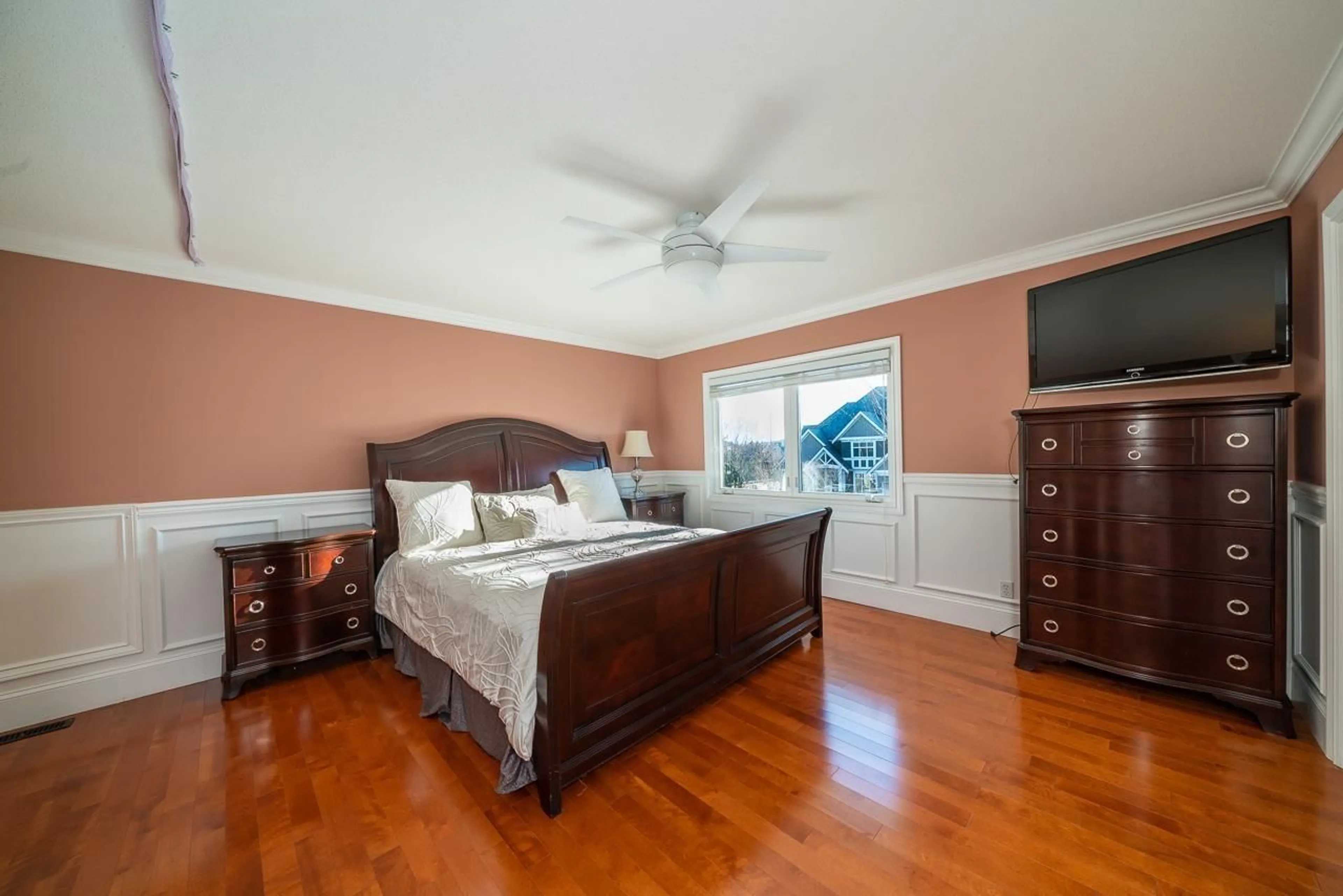 A pic of a room for 15775 39A AVENUE, Surrey British Columbia V3Z0L1