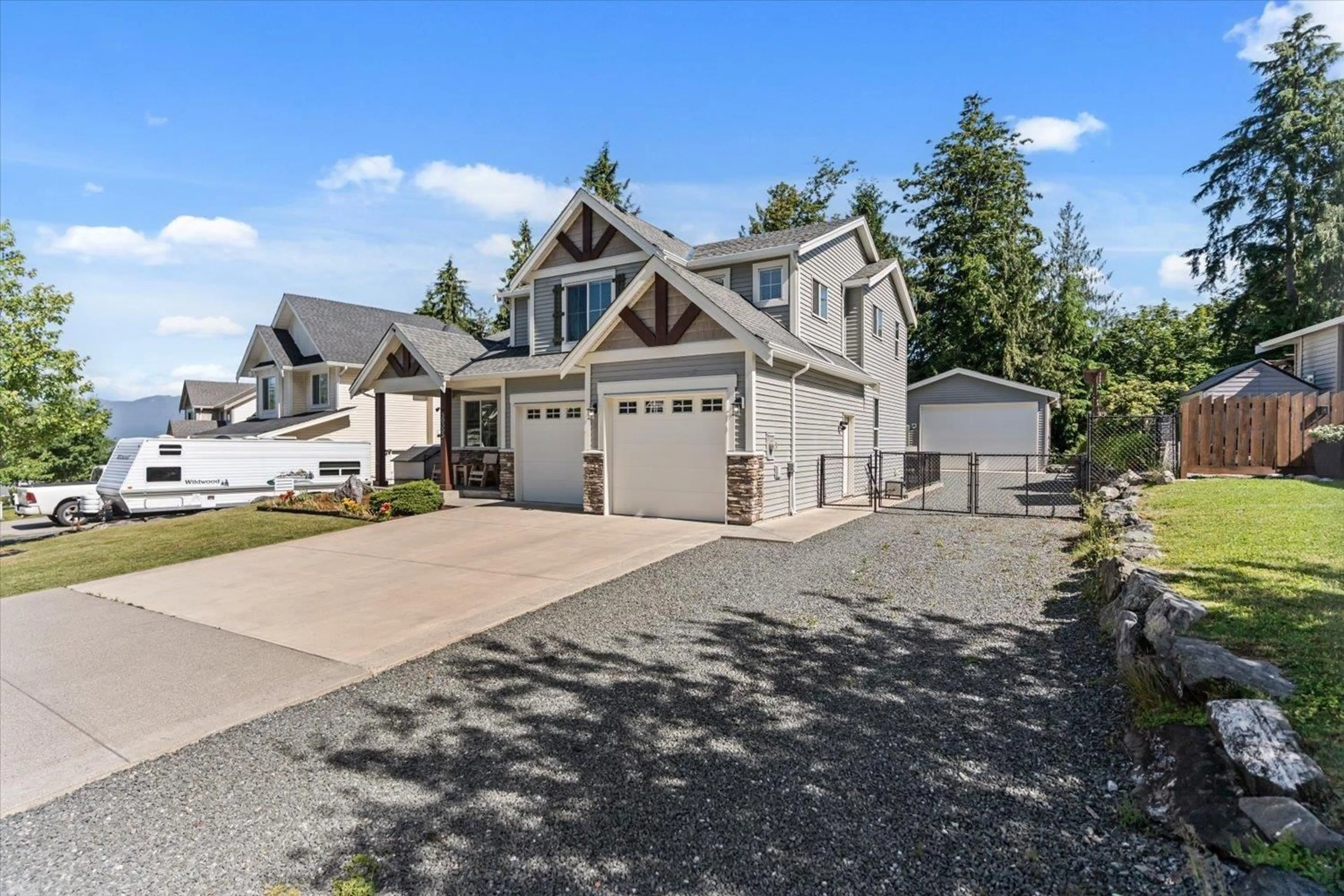 Home with vinyl exterior material, street for 50305 SIENNA AVENUE, Chilliwack British Columbia V4Z0C4