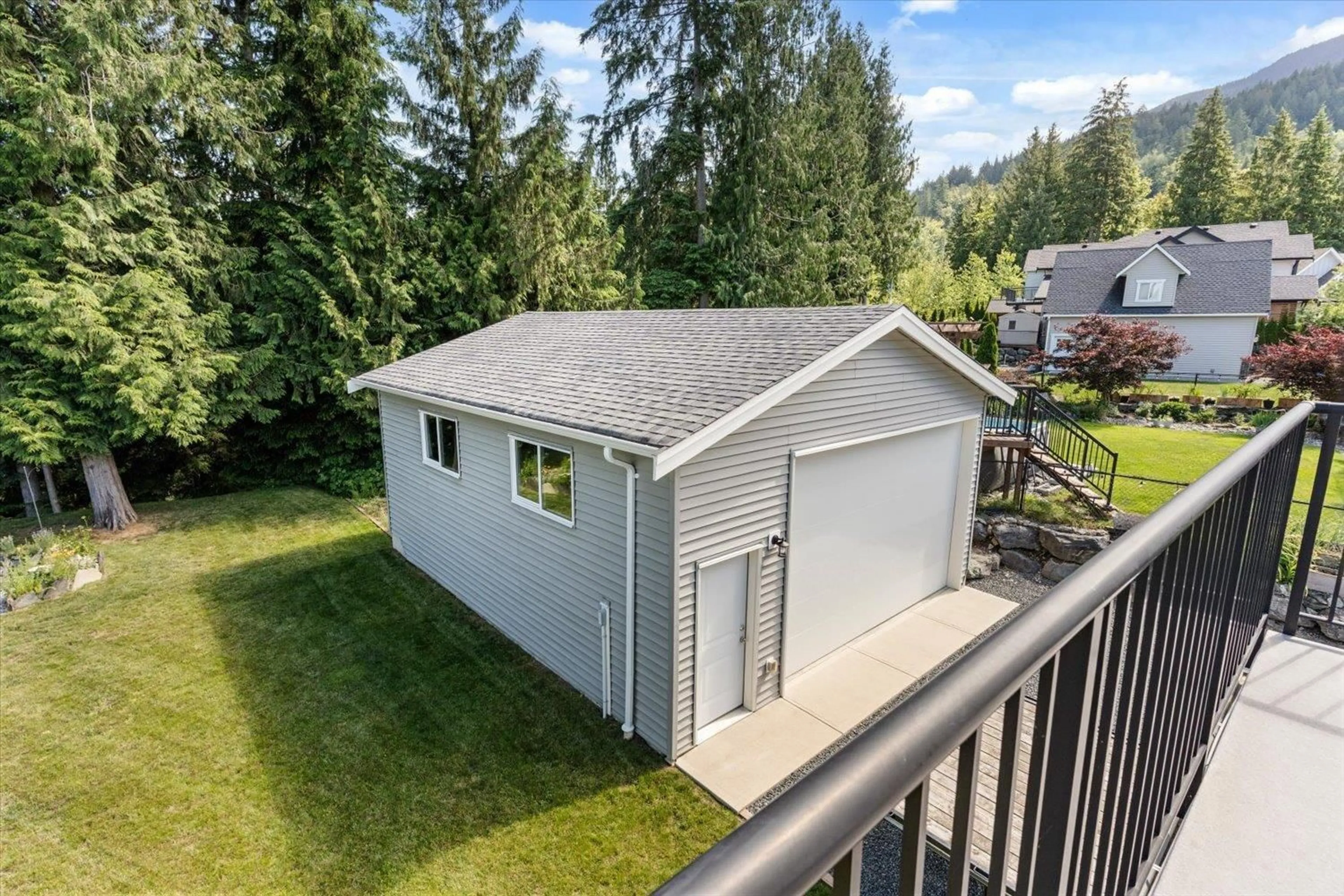 A pic from outside/outdoor area/front of a property/back of a property/a pic from drone, unknown for 50305 SIENNA AVENUE, Chilliwack British Columbia V4Z0C4
