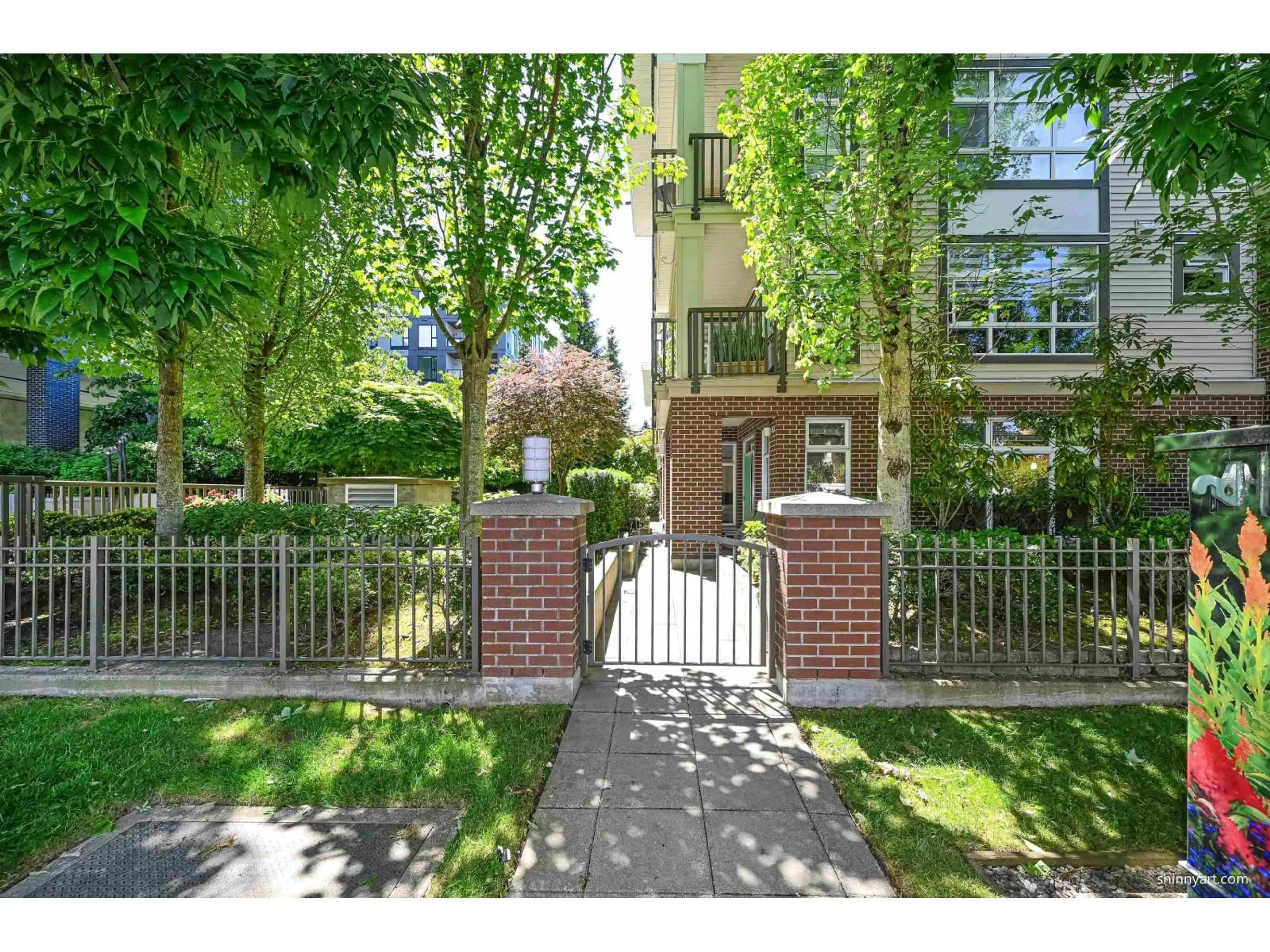 Unknown for 114 - 15168 19 AVENUE, Surrey British Columbia V4A0A5