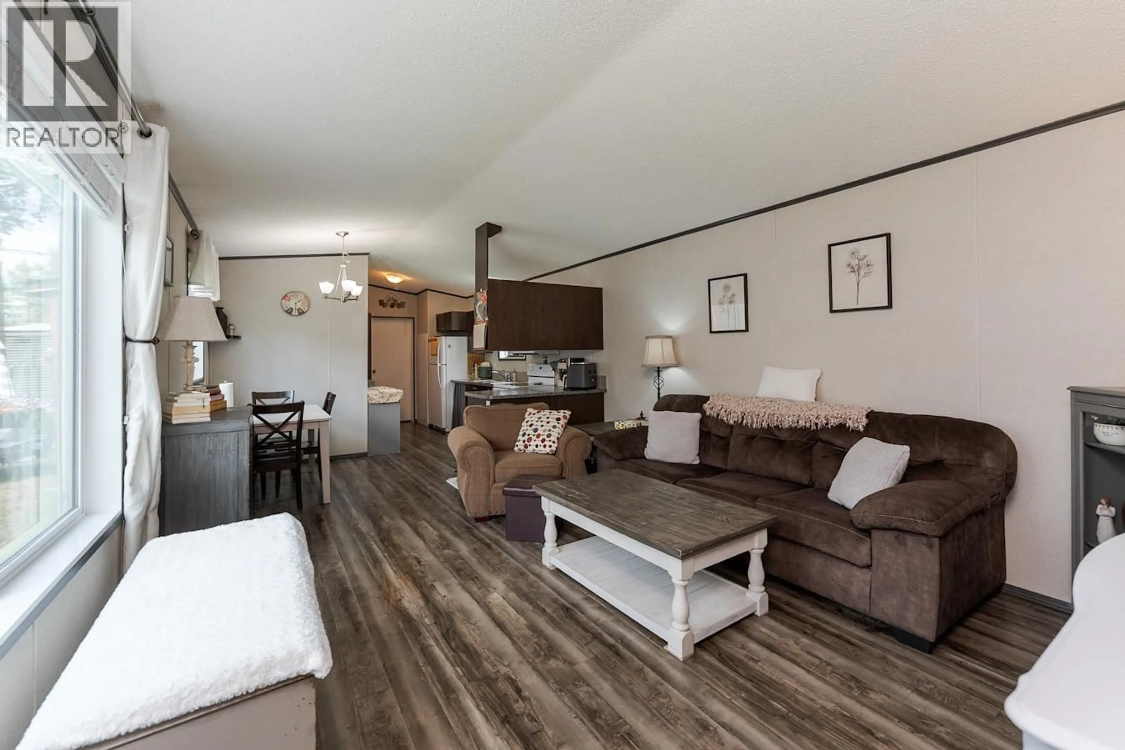Living room with furniture, wood/laminate floor for 13 - 8474 BUNCE ROAD, Prince George British Columbia V2N6P1