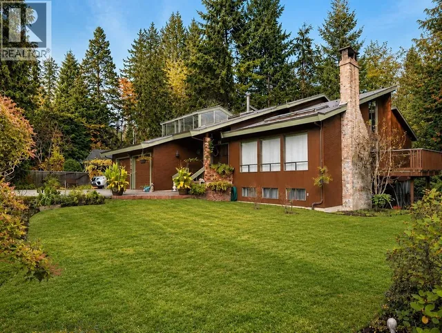 1498 CHAMBERLAIN DRIVE, North Vancouver 2