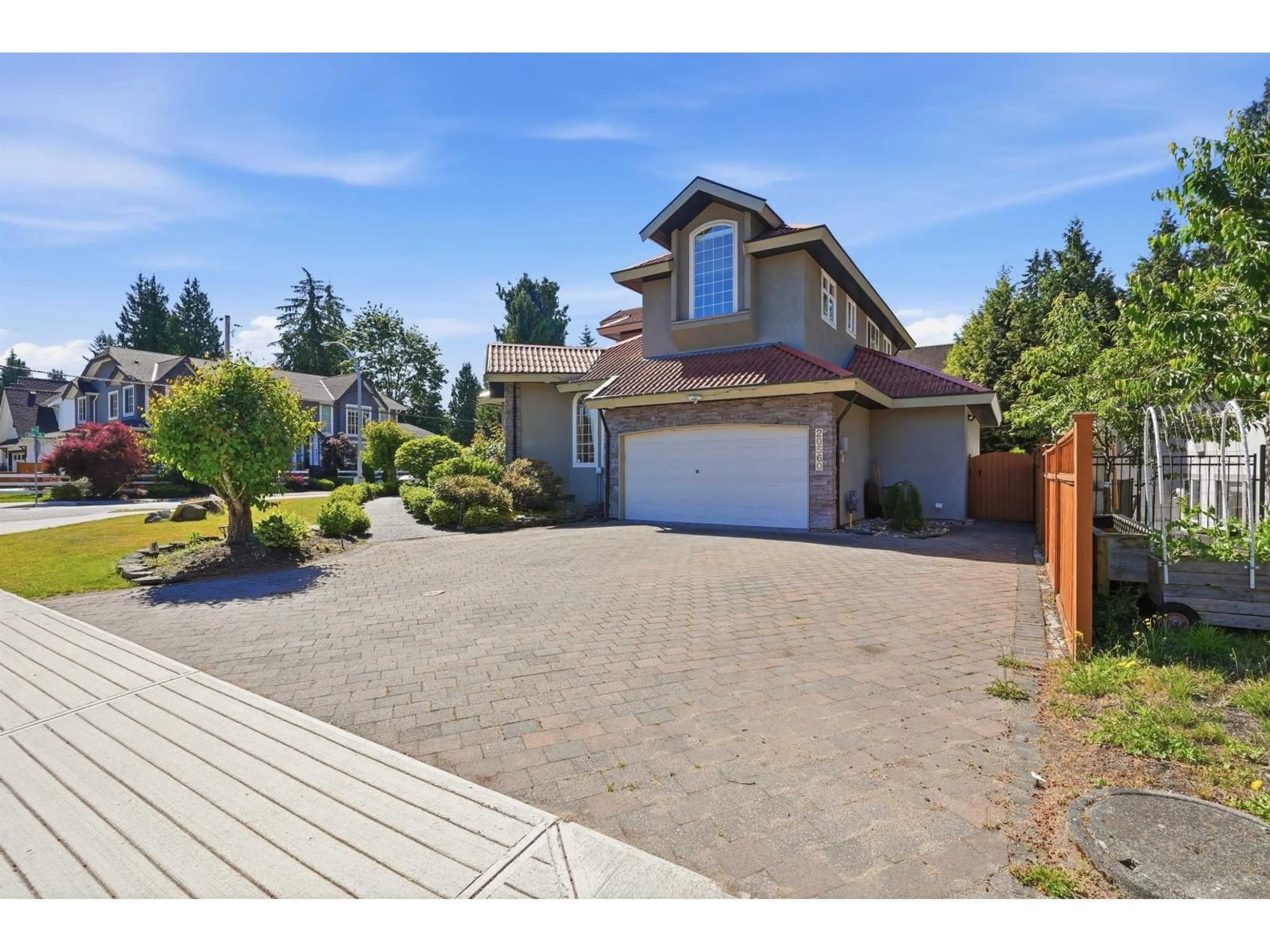 Unknown for 20560 46A AVENUE, Langley British Columbia V3A3J8