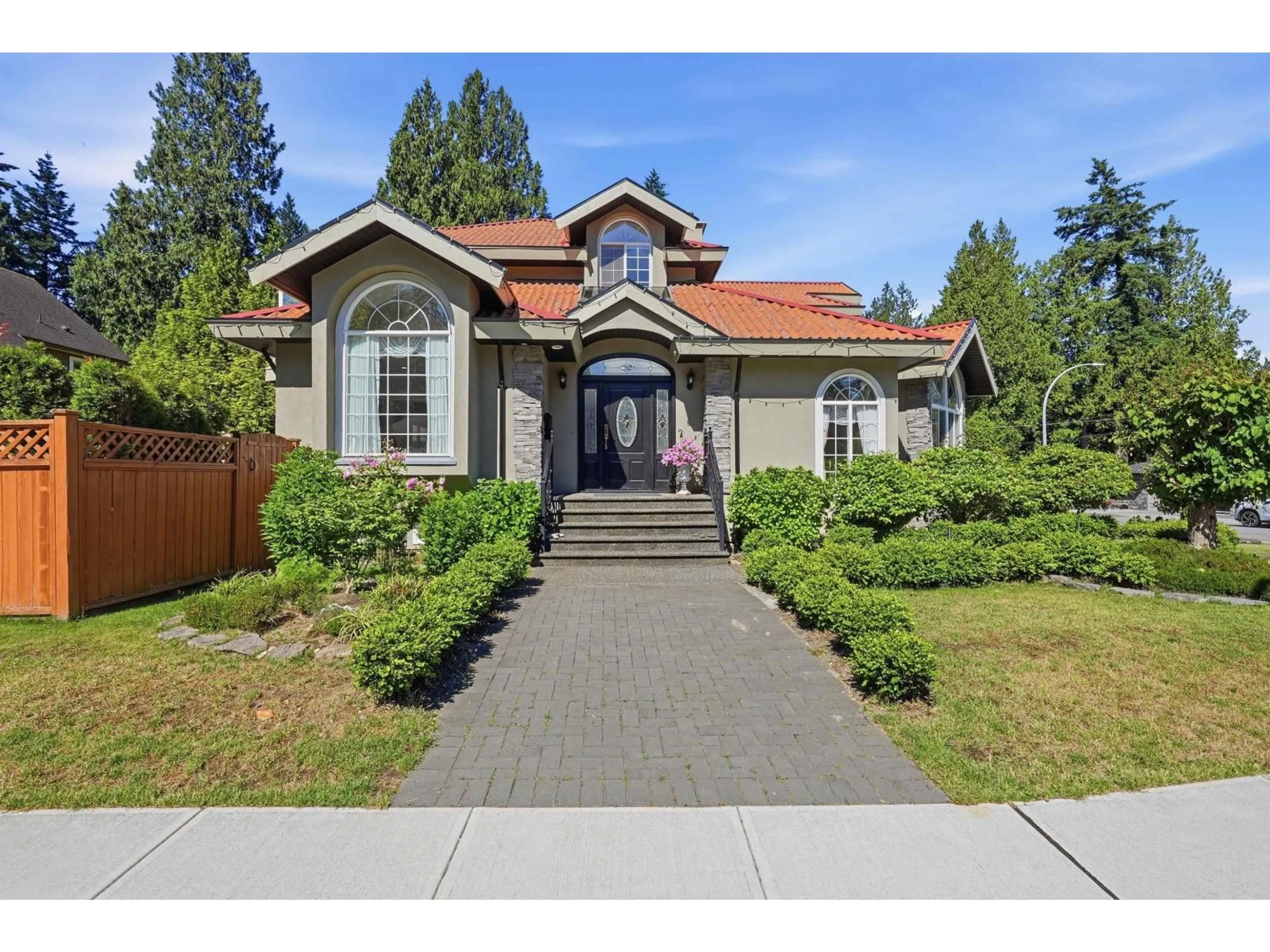 Unknown for 20560 46A AVENUE, Langley British Columbia V3A3J8