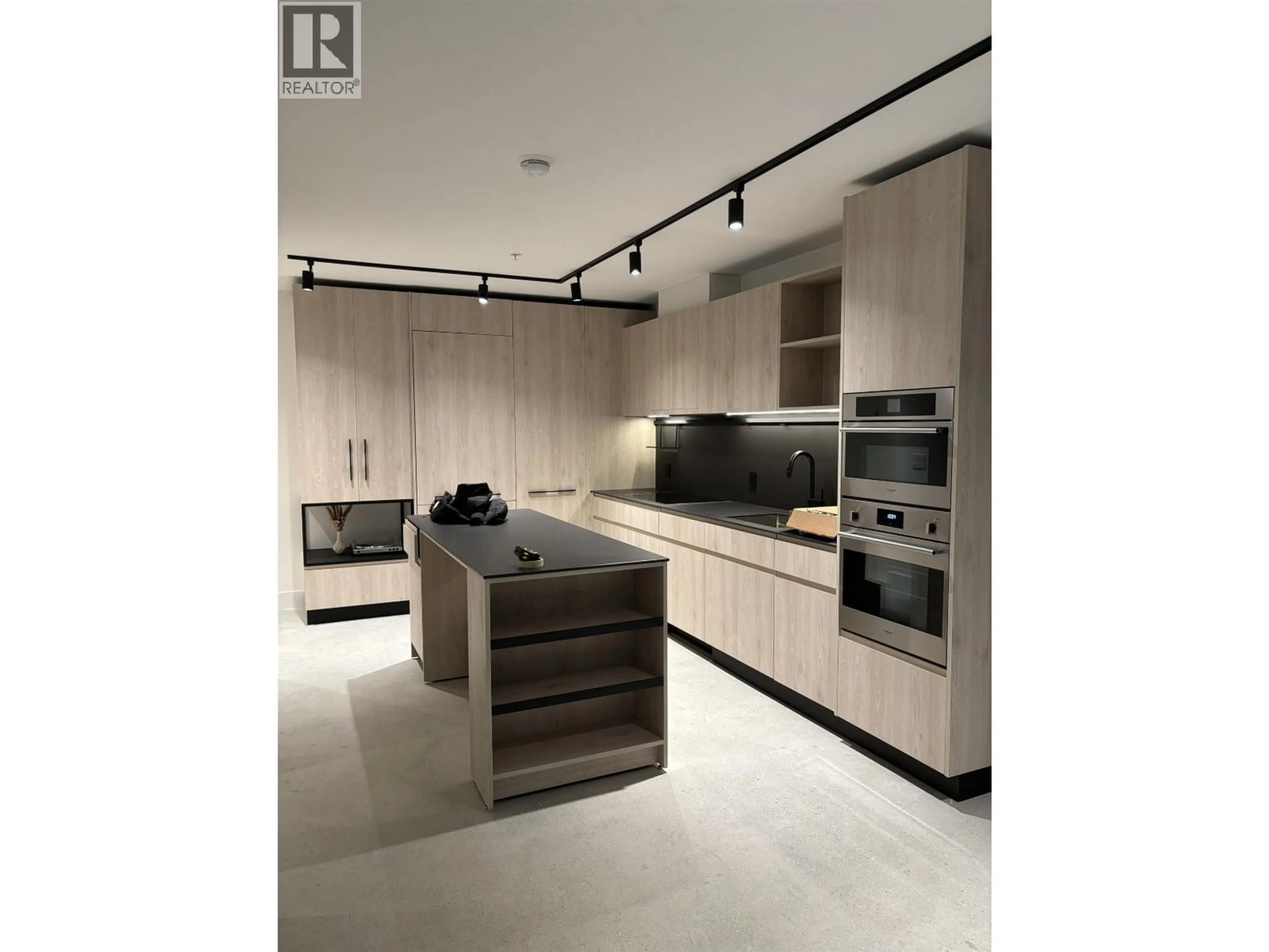 Open concept kitchen, unknown for 1302 - 3996 DUMFRIES STREET, Vancouver British Columbia V5N0J1