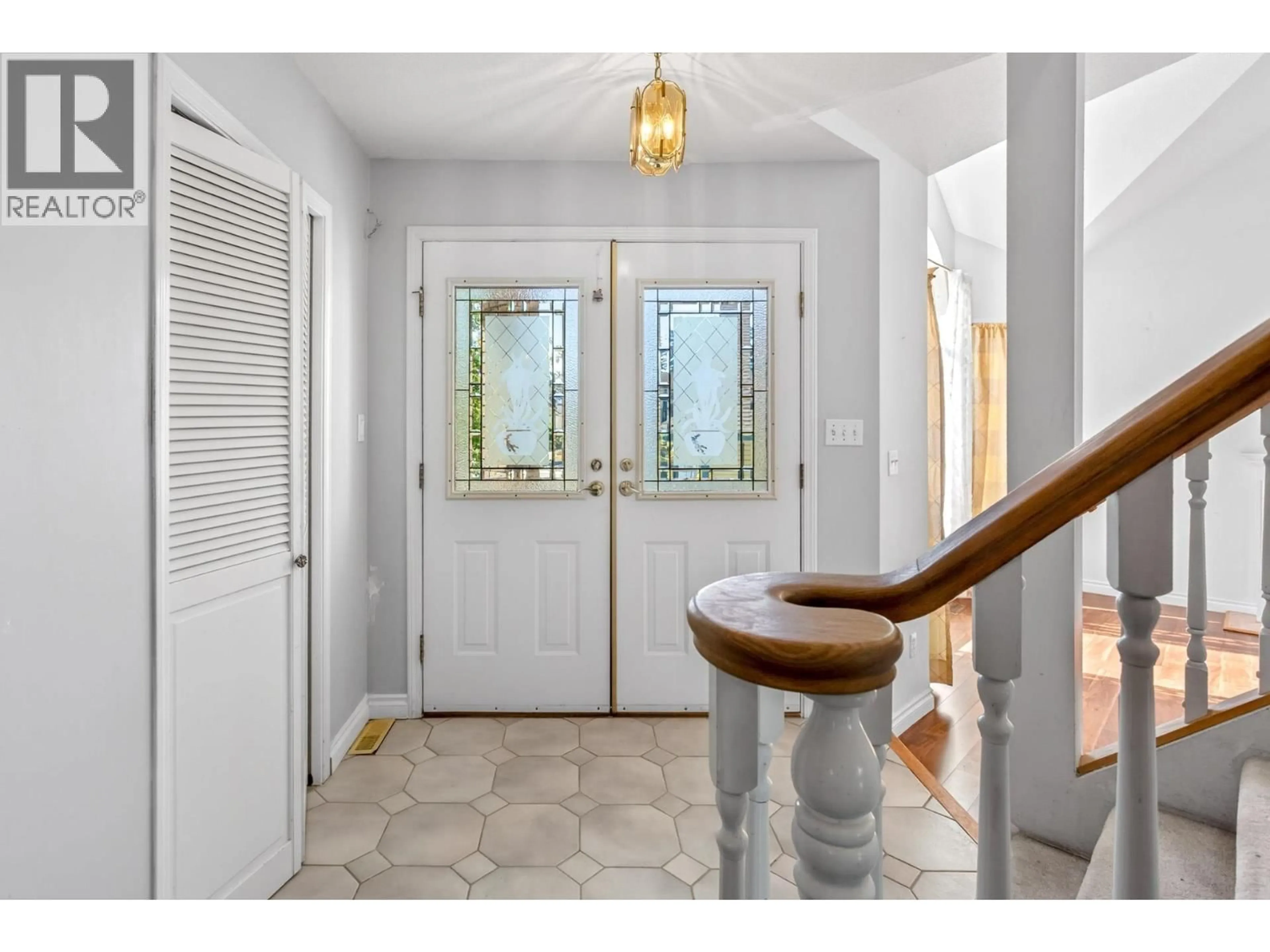 Unknown for 654 WALNUT PLACE, Coquitlam British Columbia V3J7T5