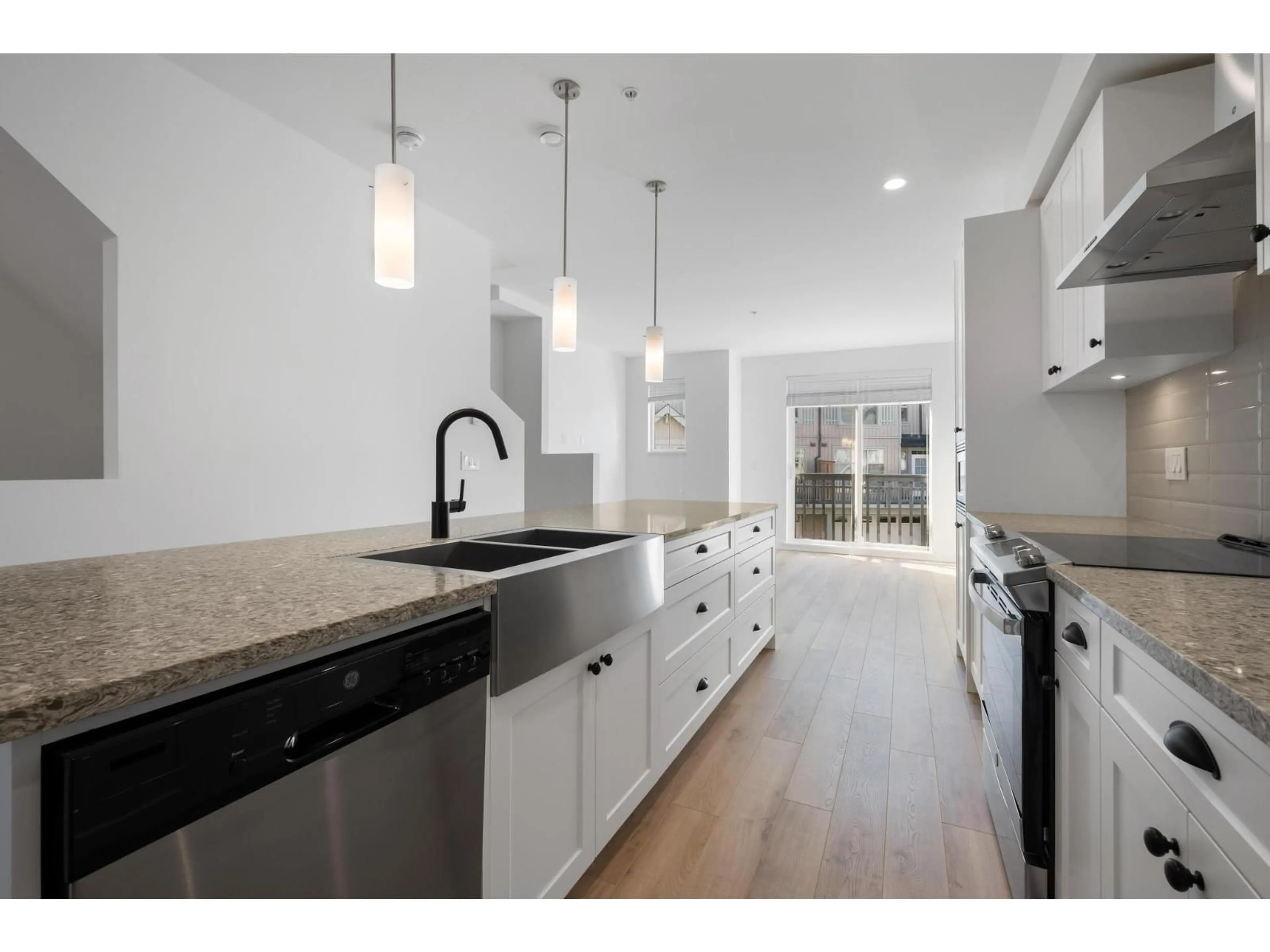 Open concept kitchen, ceramic/tile floor for 21 - 20487 65 AVENUE, Langley British Columbia V2Y3K8