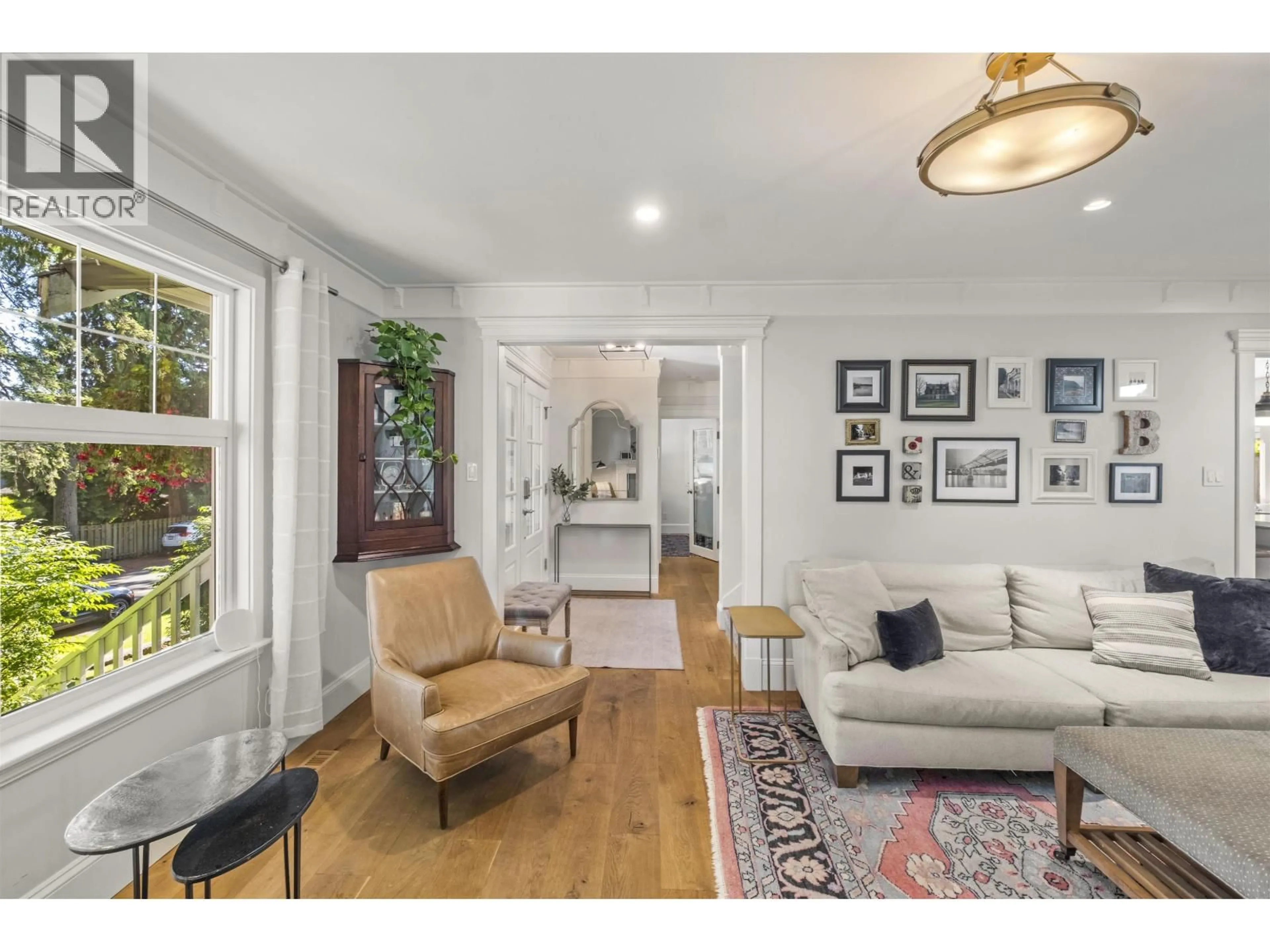 Living room with furniture, unknown for 448 BRAND STREET, North Vancouver British Columbia V7N1G1