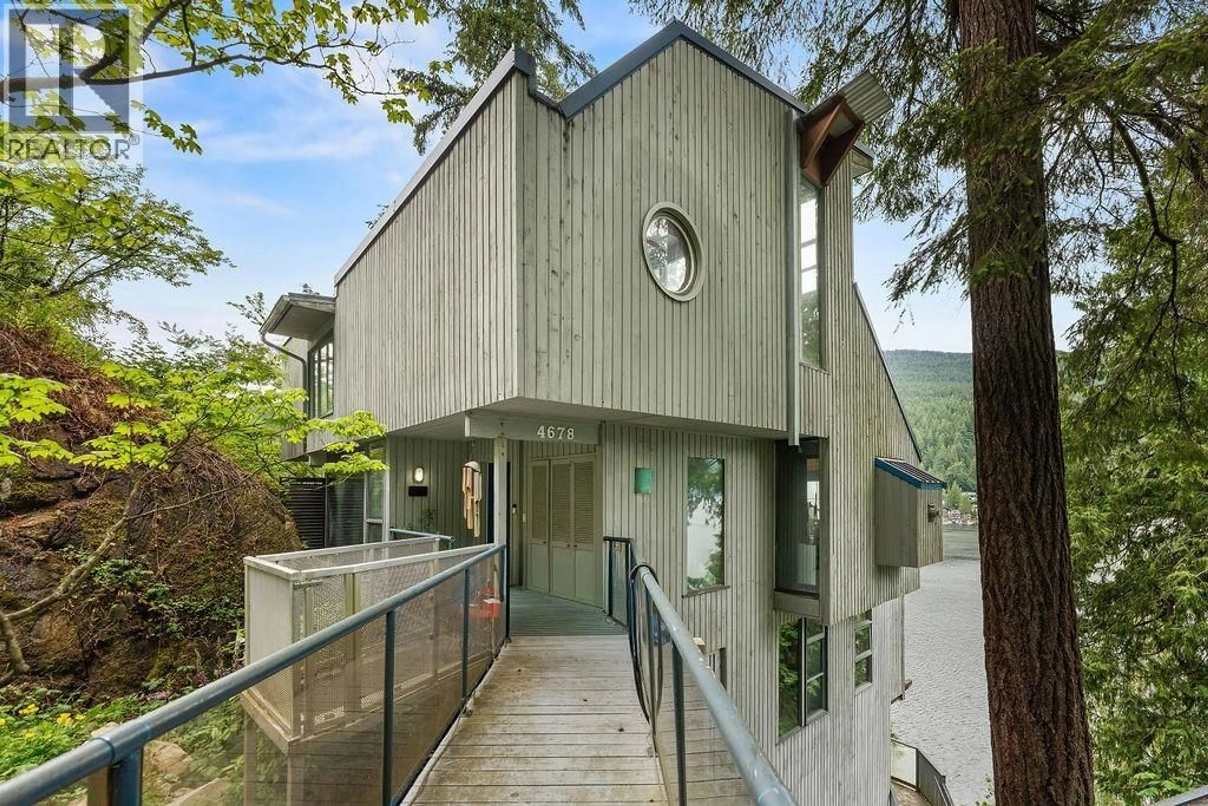 Unknown for 4678 EASTRIDGE ROAD, North Vancouver British Columbia V7G1K4