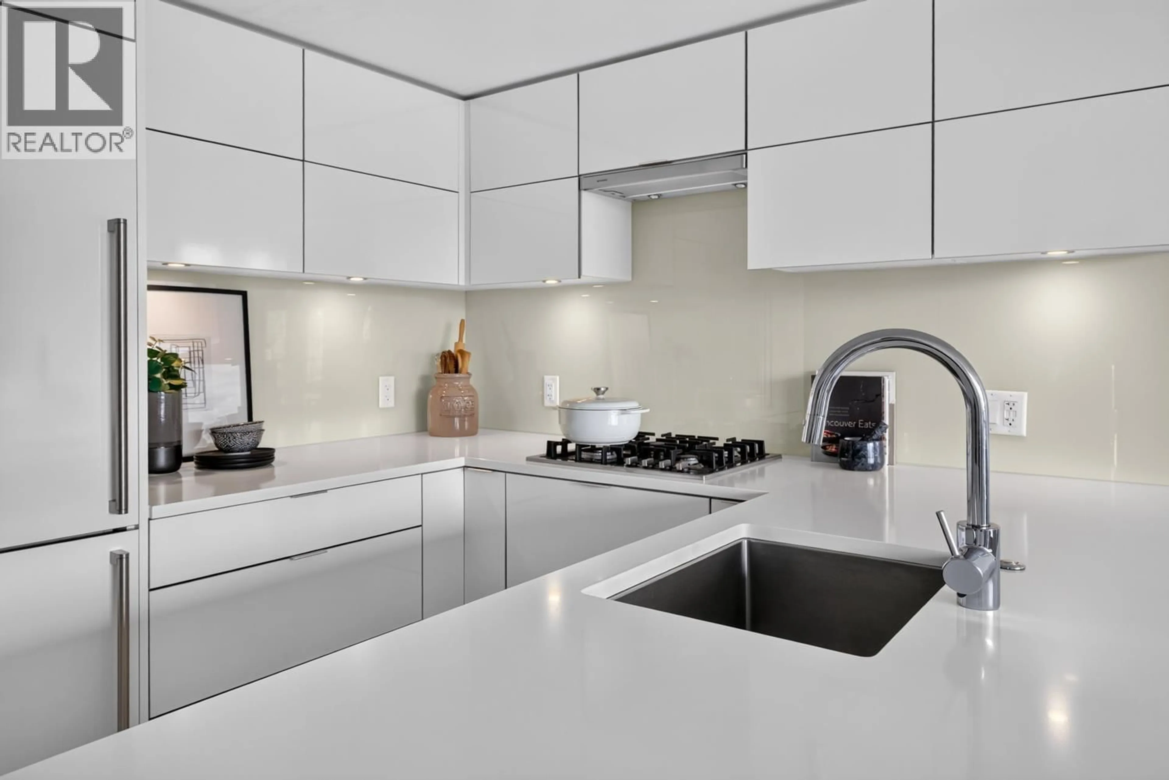 Contemporary kitchen, ceramic/tile floor for 707 - 238 BROADWAY, Vancouver British Columbia V5Y0L2