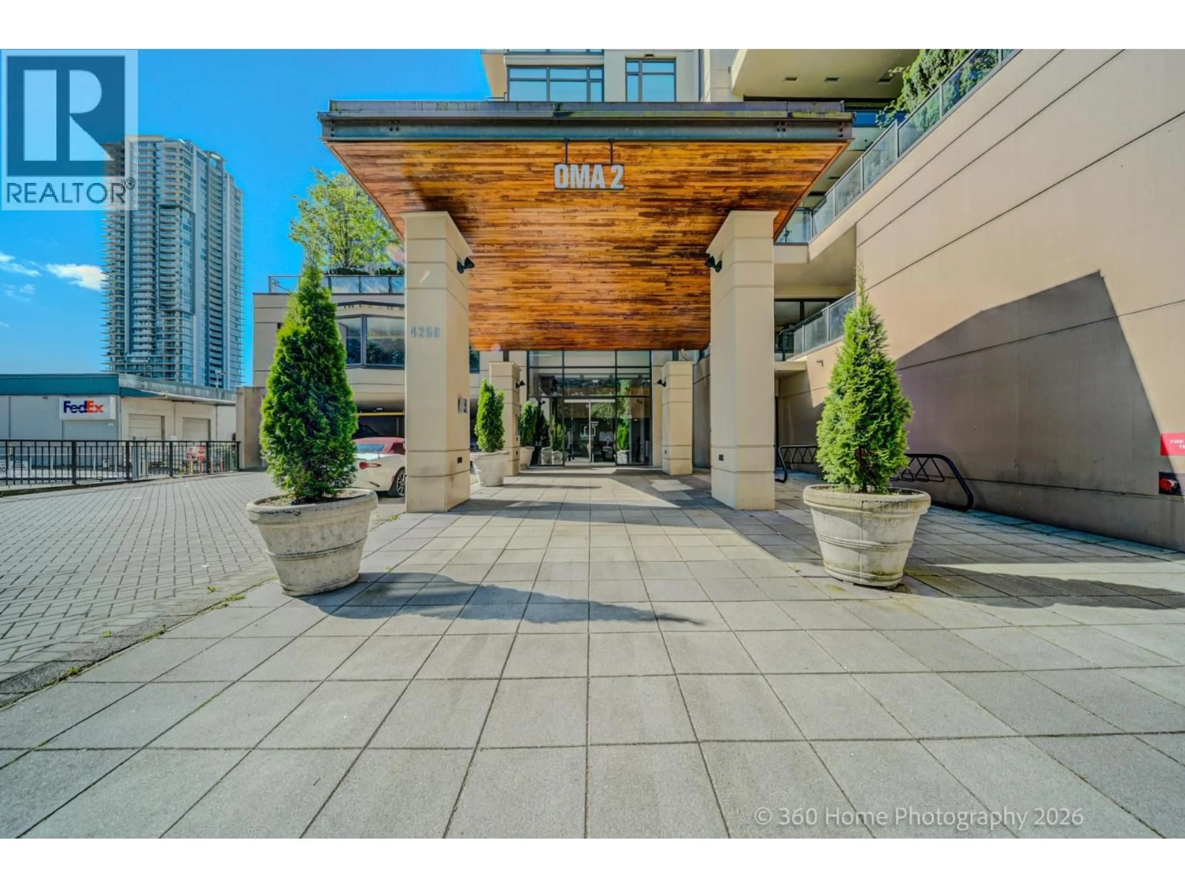 Indoor foyer for 805 - 4250 DAWSON STREET, Burnaby British Columbia V5C4B1