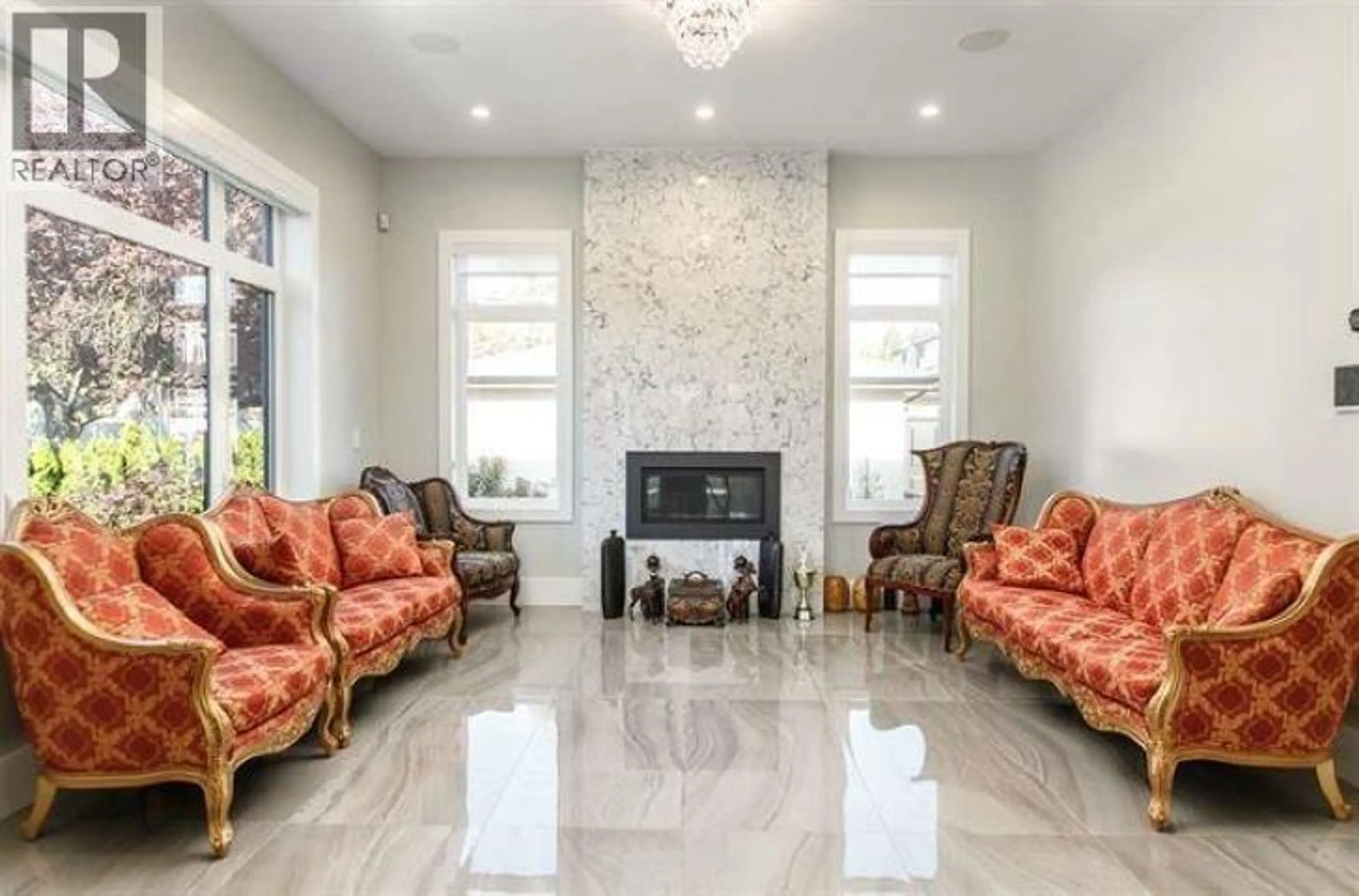 Living room with furniture, ceramic/tile floor for 7488 CARTIER STREET, Vancouver British Columbia V6P0E9