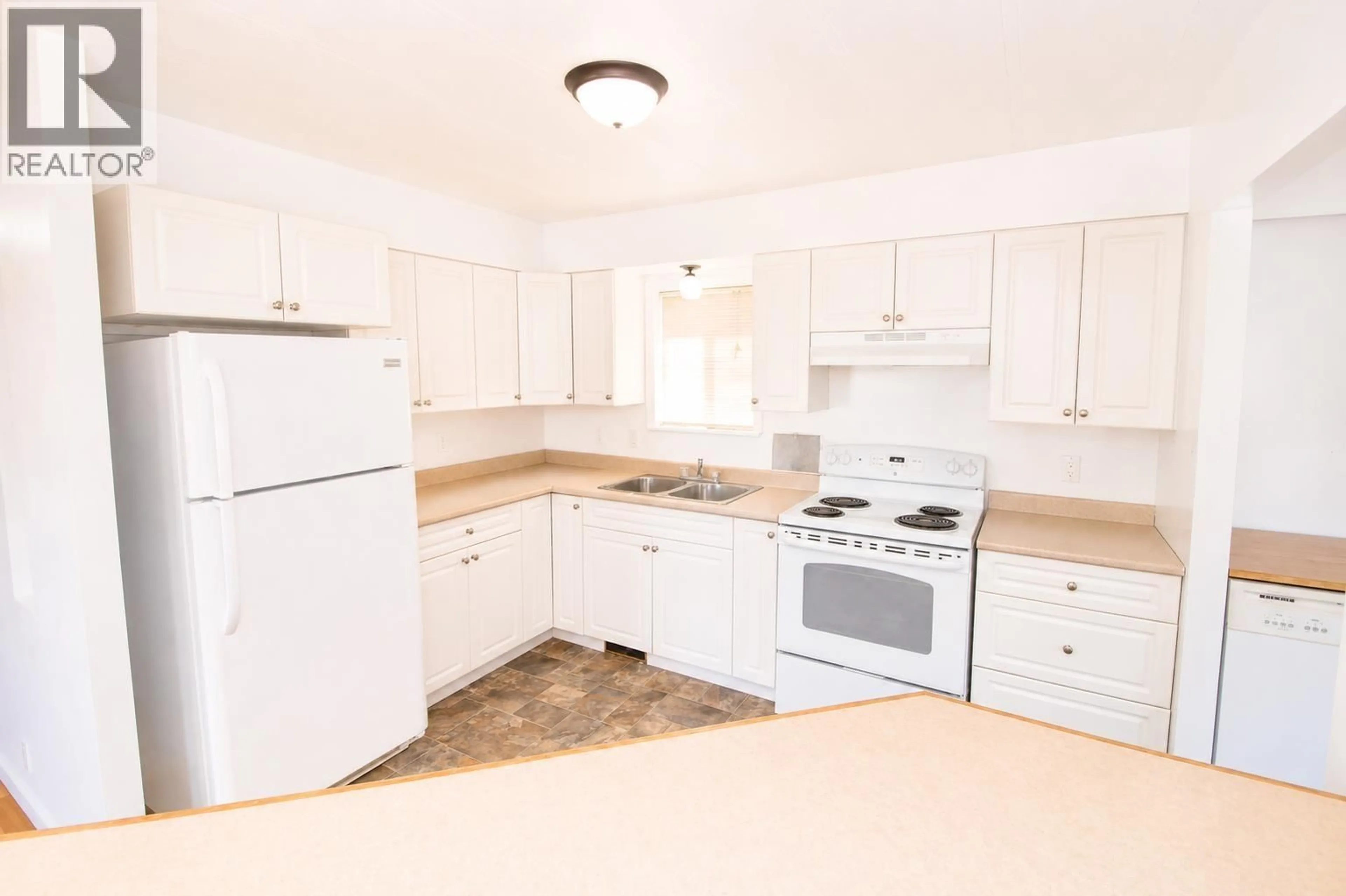 Standard kitchen, unknown for 2750 MIDDLETON ROAD, Houston British Columbia V0J1Z0