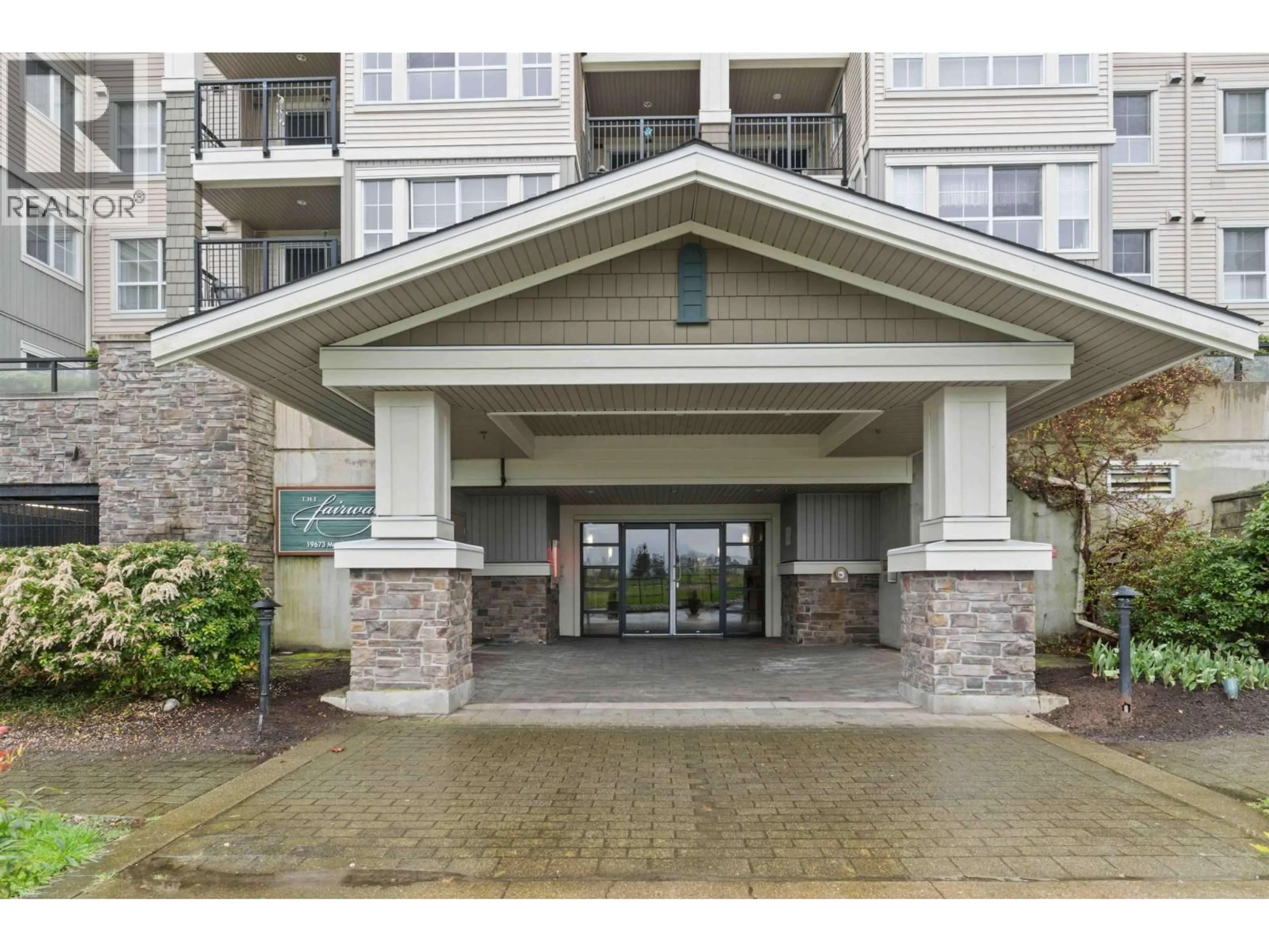 Indoor foyer for 232 - 19673 MEADOW GARDENS WAY, Pitt Meadows British Columbia V3Y0A1