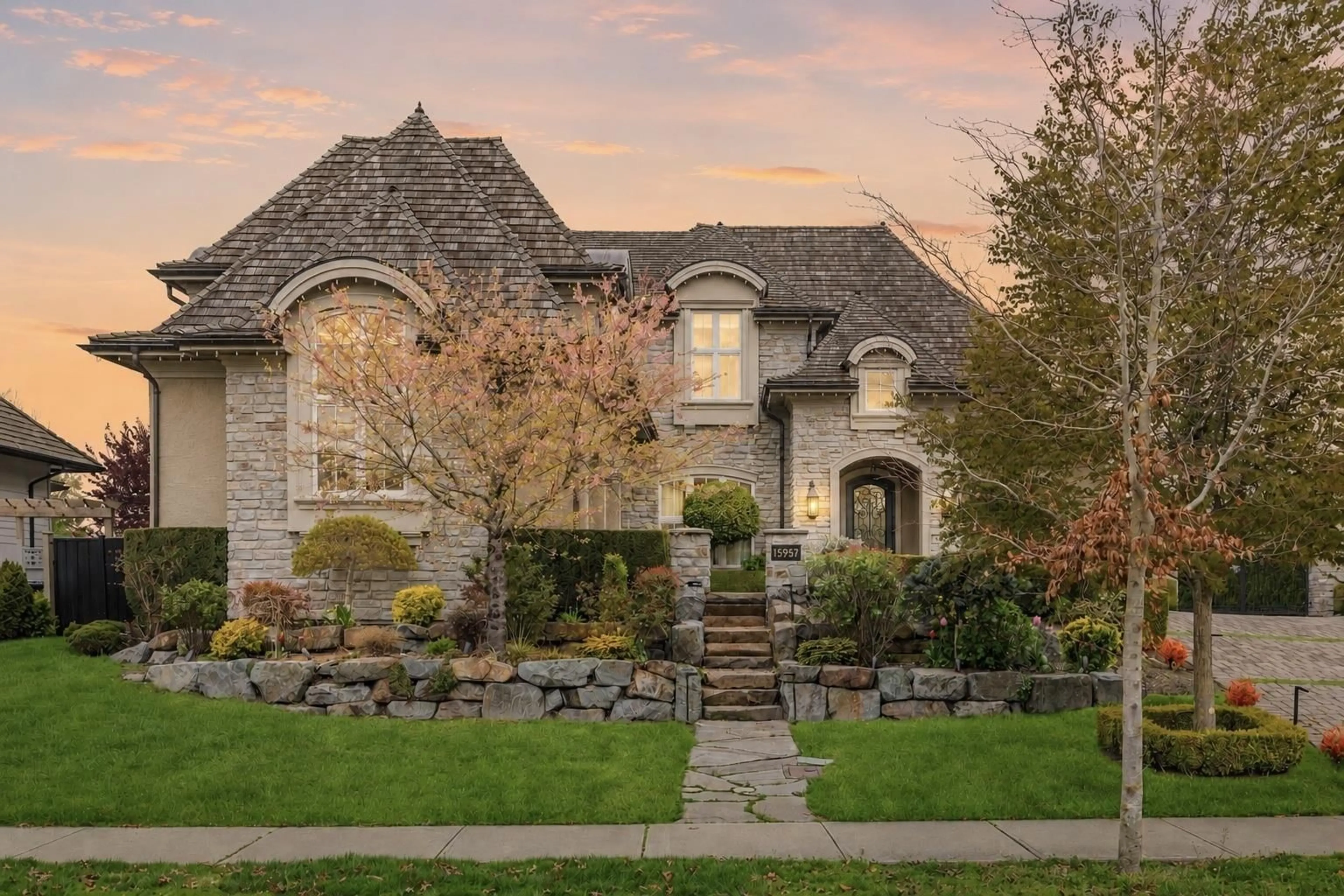 Home with brick exterior material, street for 15957 39A AVENUE, Surrey British Columbia V3Z0Y3