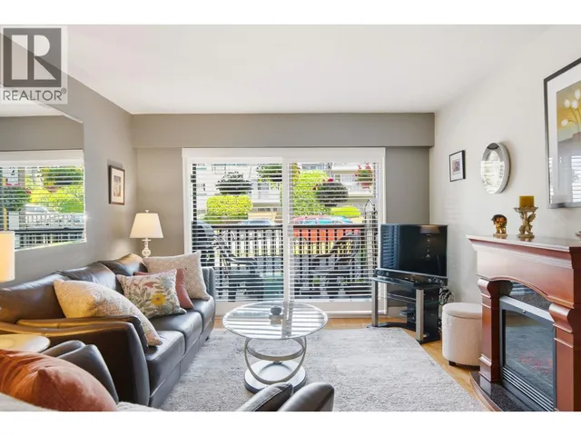 101 - 123 19TH STREET, North Vancouver 2