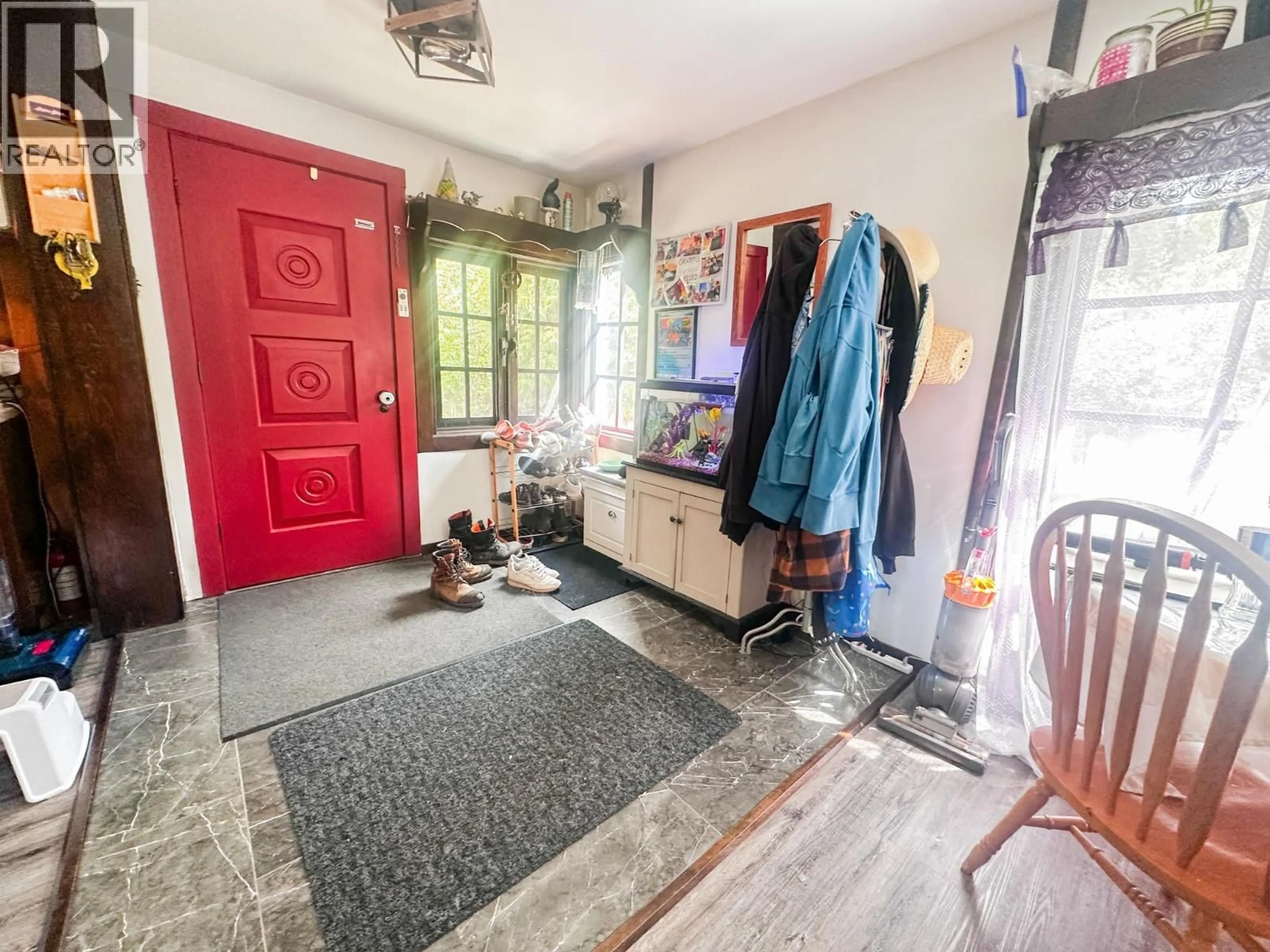 Indoor entryway for 11911 HAWSE LOOP, Burns Lake British Columbia V0J1E3