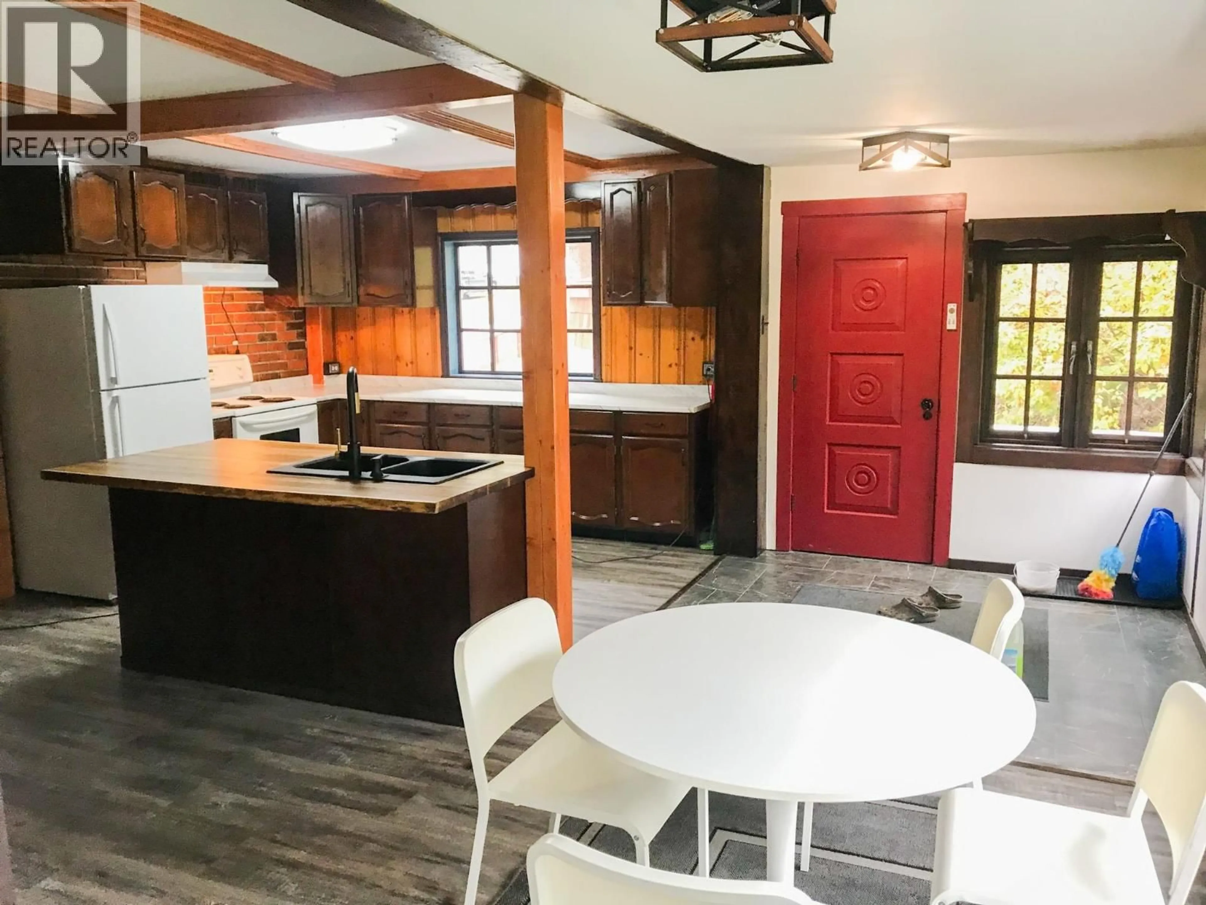 Open concept kitchen, unknown for 11911 HAWSE LOOP, Burns Lake British Columbia V0J1E3
