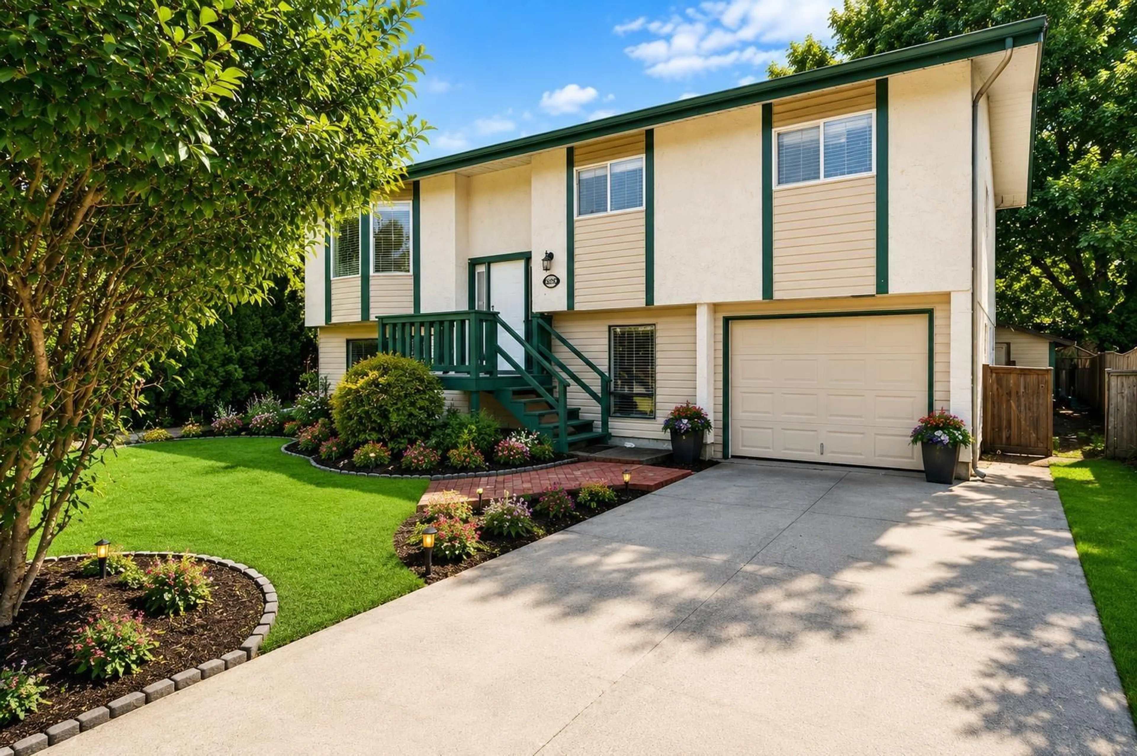 Home with vinyl exterior material, street for 8852 CHARLES STREET, Chilliwack British Columbia V2P7H8