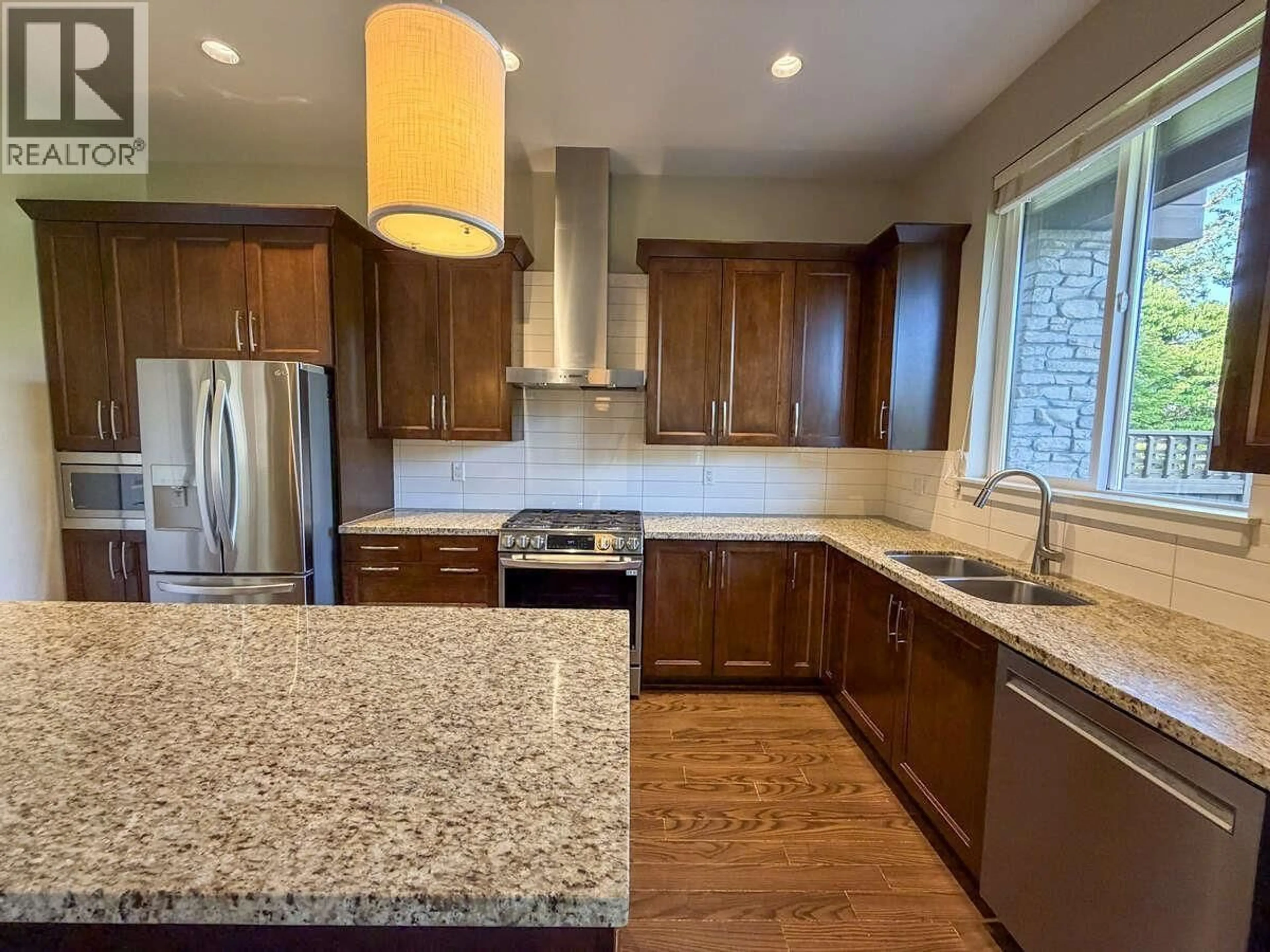 Open concept kitchen, unknown for 5116 CEDAR SPRINGS DRIVE, Delta British Columbia V4M0A7