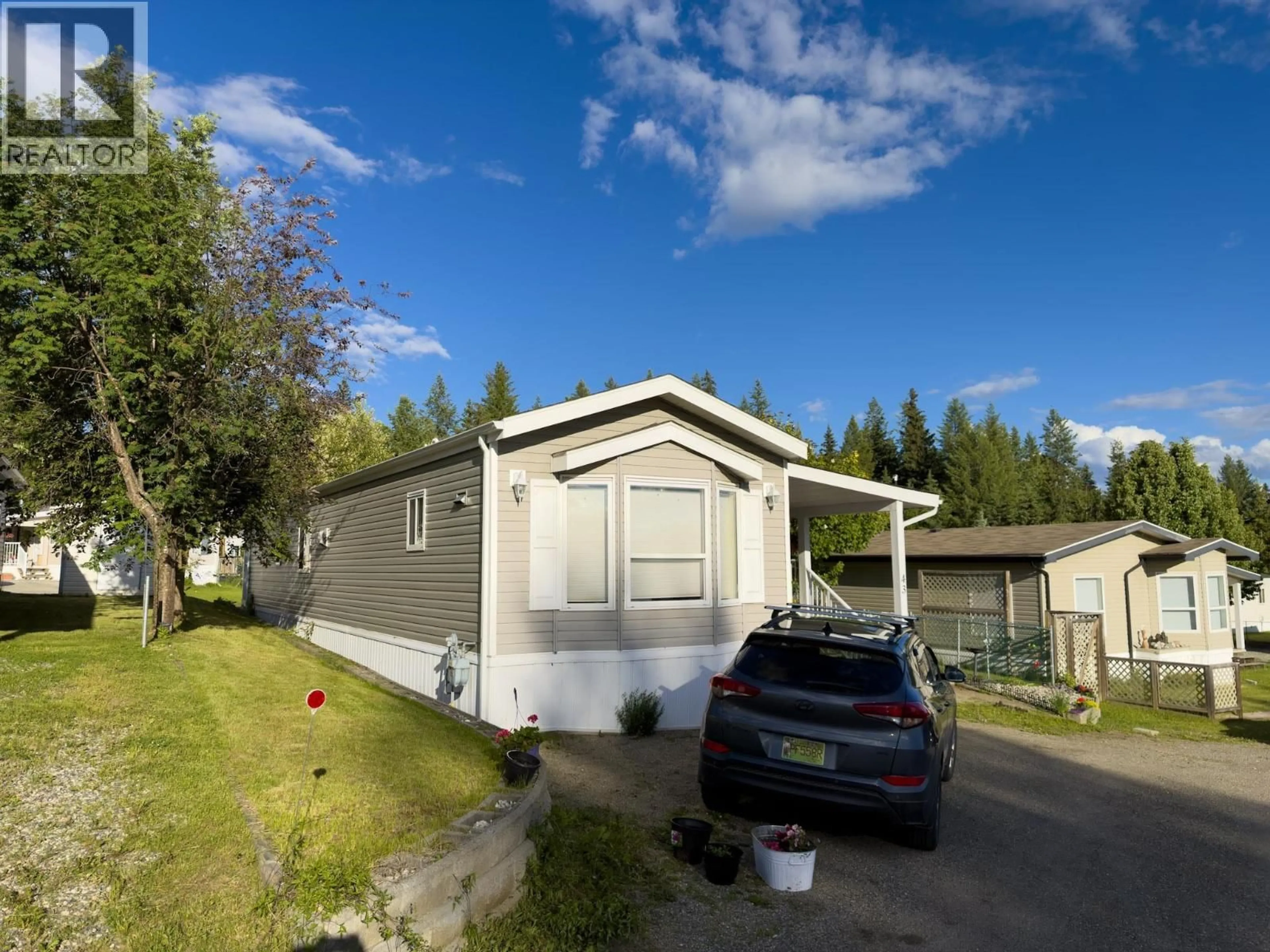 Home with vinyl exterior material, street for 43 - 370 WESTLAND ROAD, Quesnel British Columbia V2J6A7