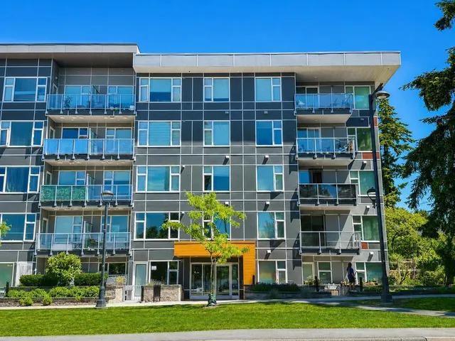 502 - 10838 WHALLEY BOULEVARD, Surrey 2
