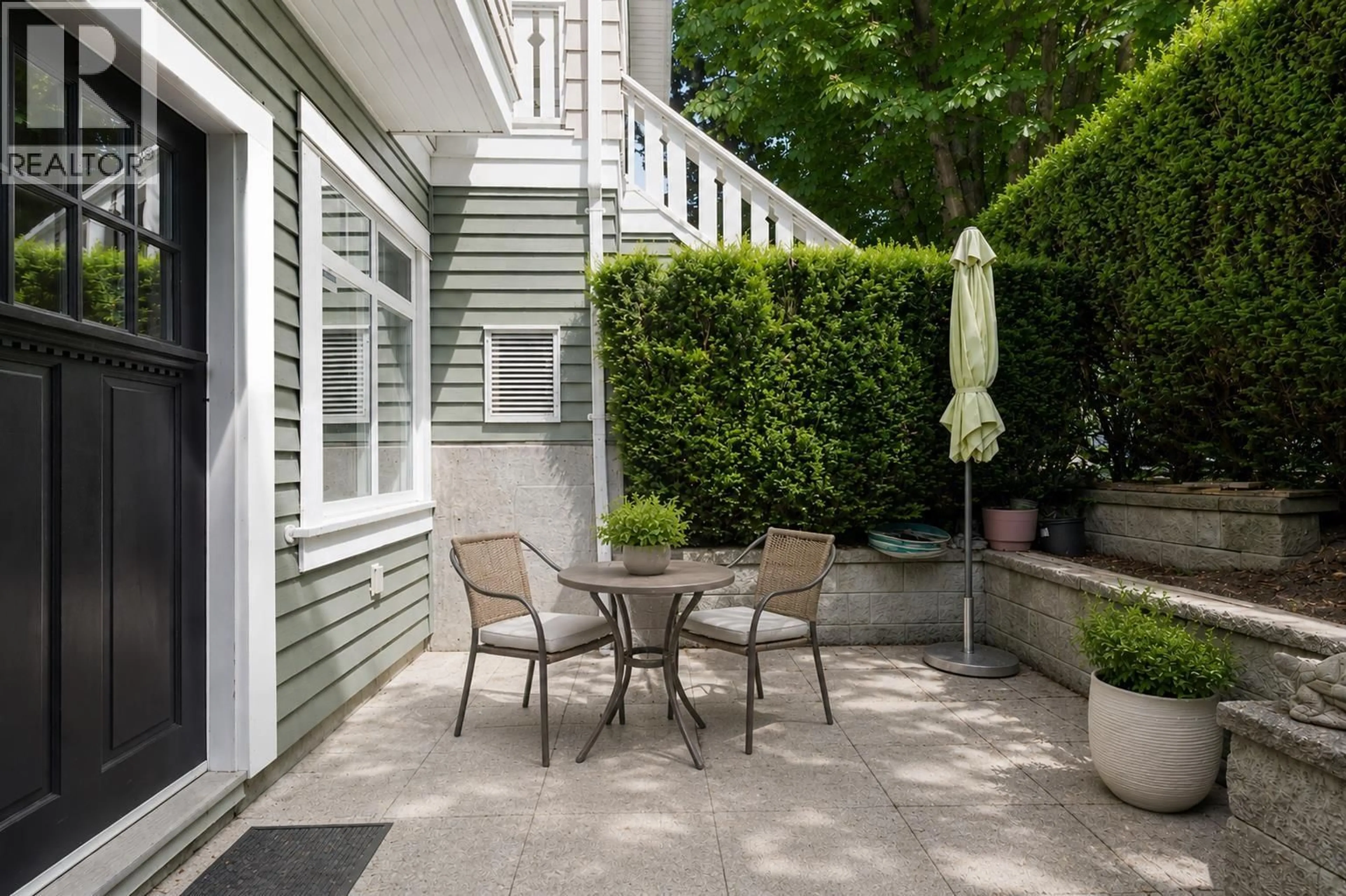 Patio, street for 2487 39TH AVENUE, Vancouver British Columbia V6M4M3