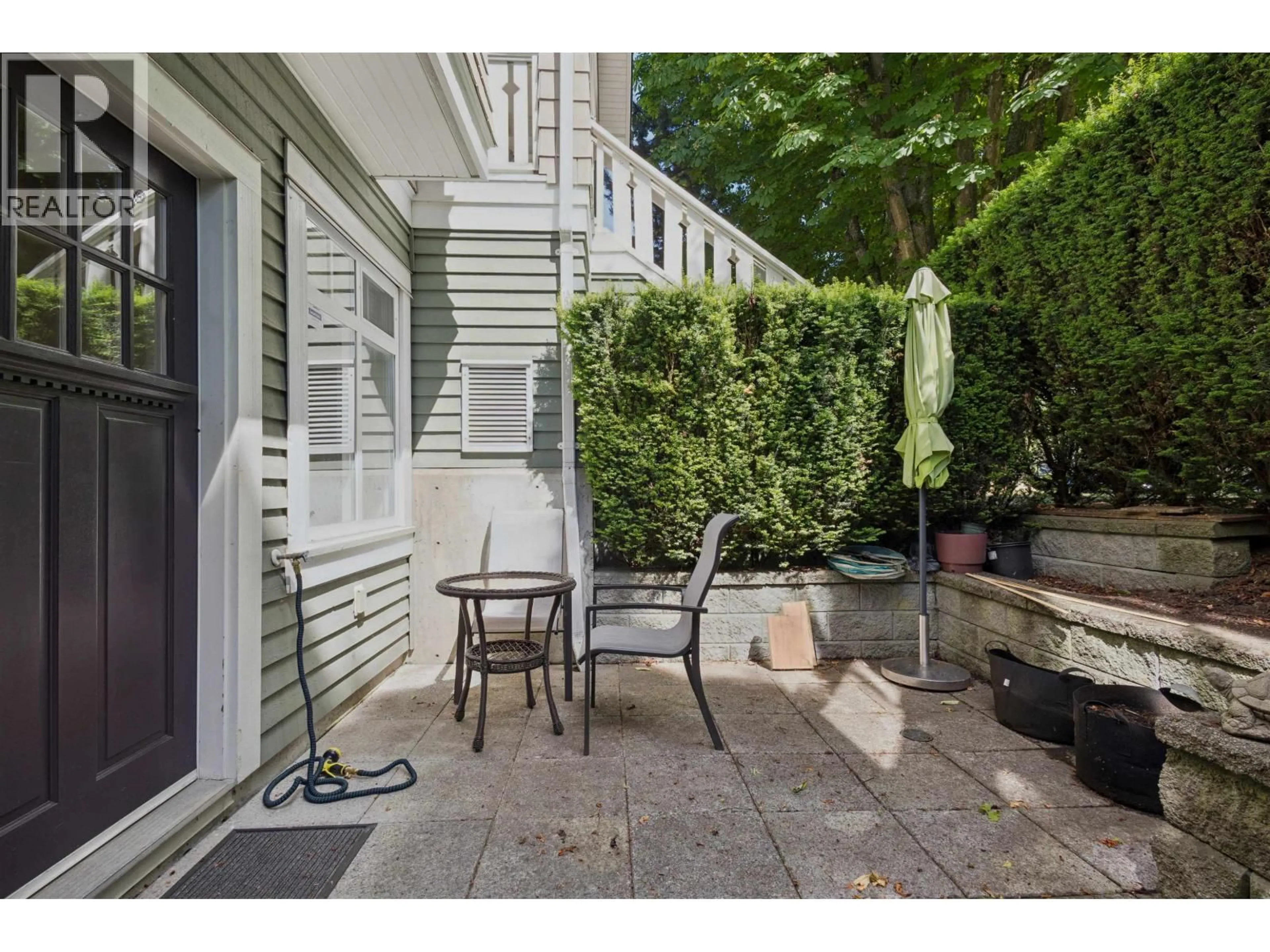 Patio, street for 2487 39TH AVENUE, Vancouver British Columbia V6M4M3