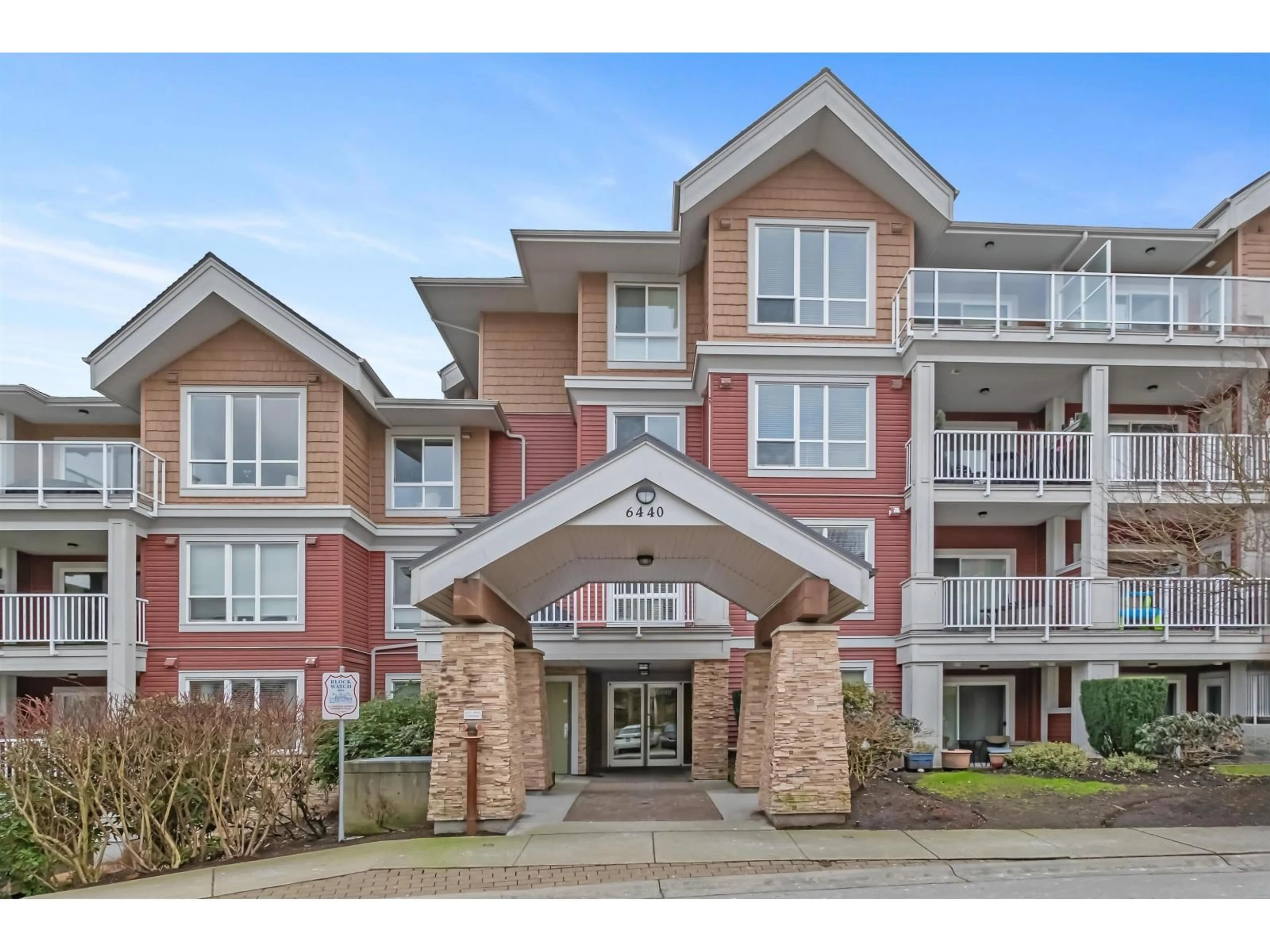 Unknown for 501 - 6440 194 STREET, Surrey British Columbia V4N6J7