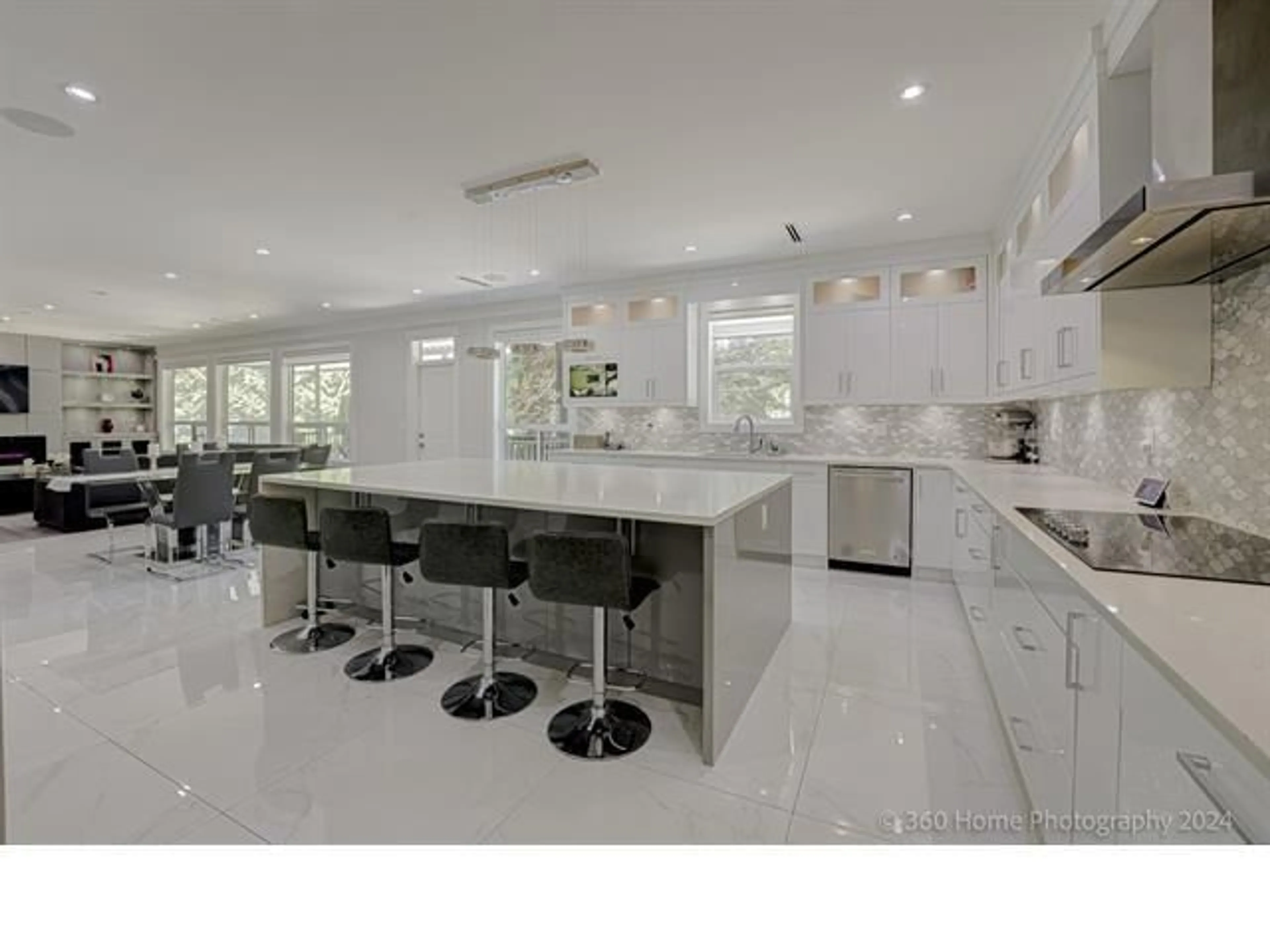 Contemporary kitchen, ceramic/tile floor for 9093 BUCHANAN PLACE, Surrey British Columbia V3V6E4