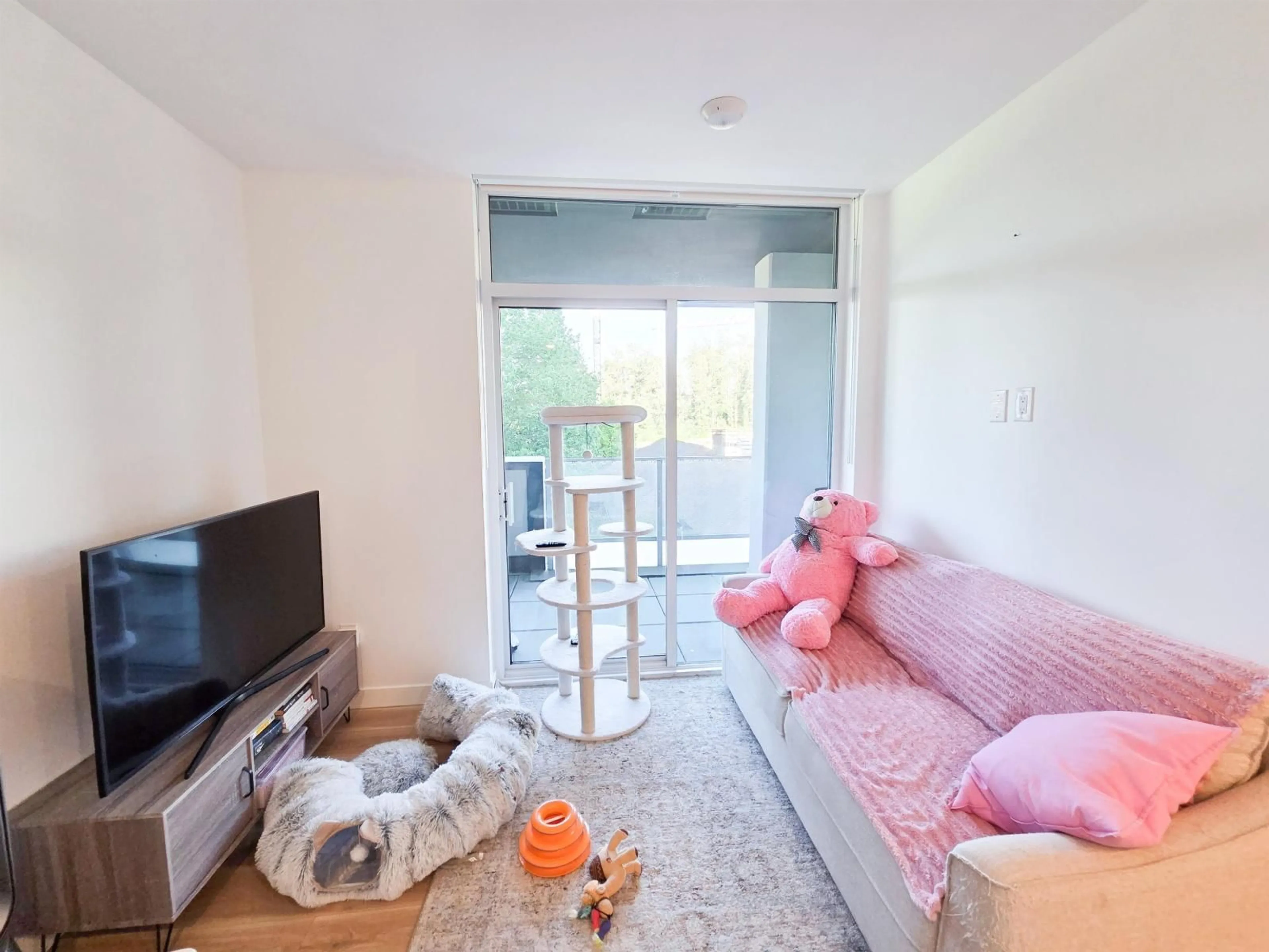 A pic of a room for 8551 201 STREET, Langley British Columbia V2Y3Y5