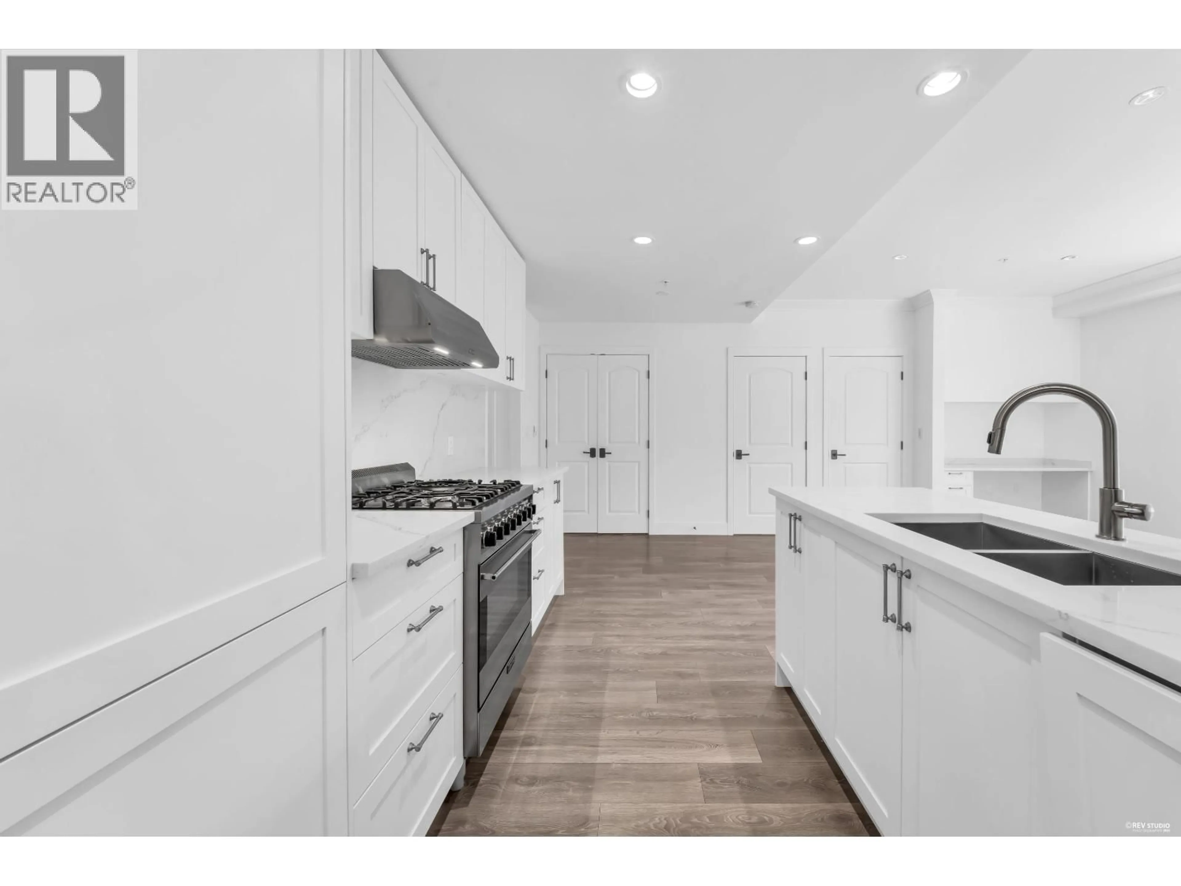 Open concept kitchen, unknown for 469 63RD AVENUE, Vancouver British Columbia V5X2J3