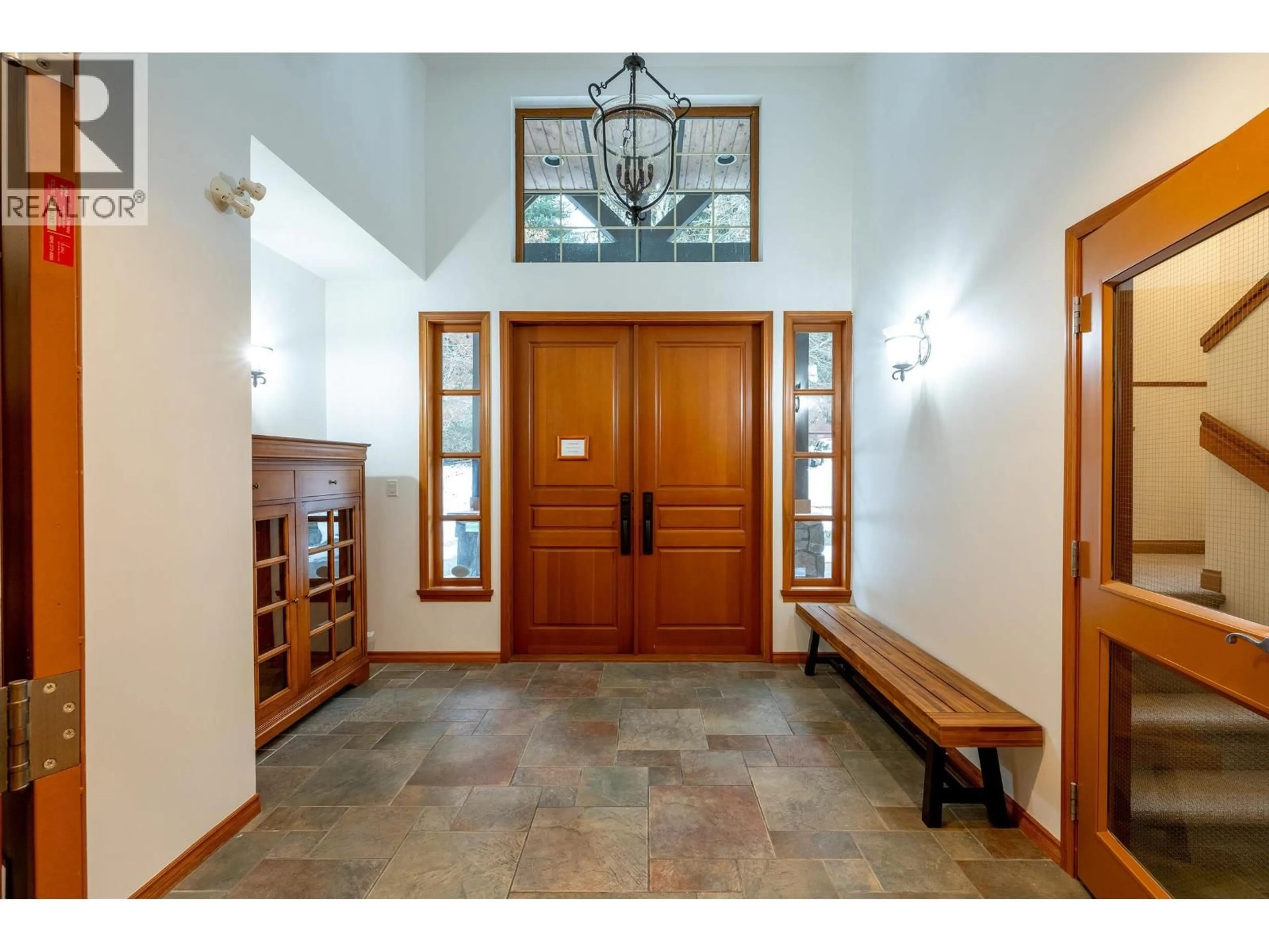 Indoor entryway for 3012 ALPINE CRESCENT, Whistler British Columbia V8E0B8