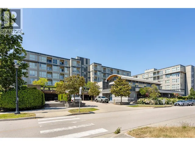 562 - 4099 STOLBERG STREET, Richmond