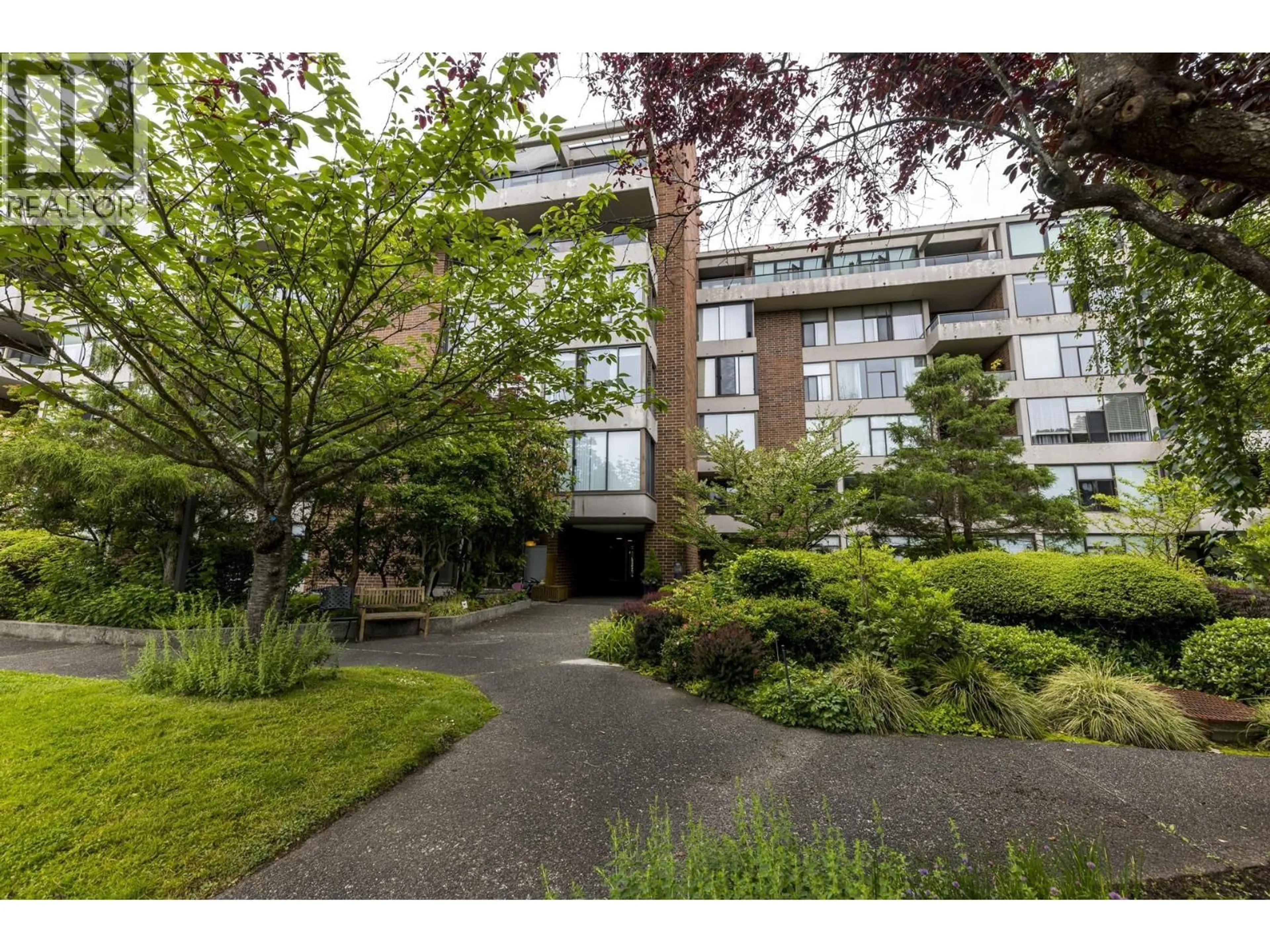Unknown for 407 - 4101 YEW STREET, Vancouver British Columbia V6L3B7