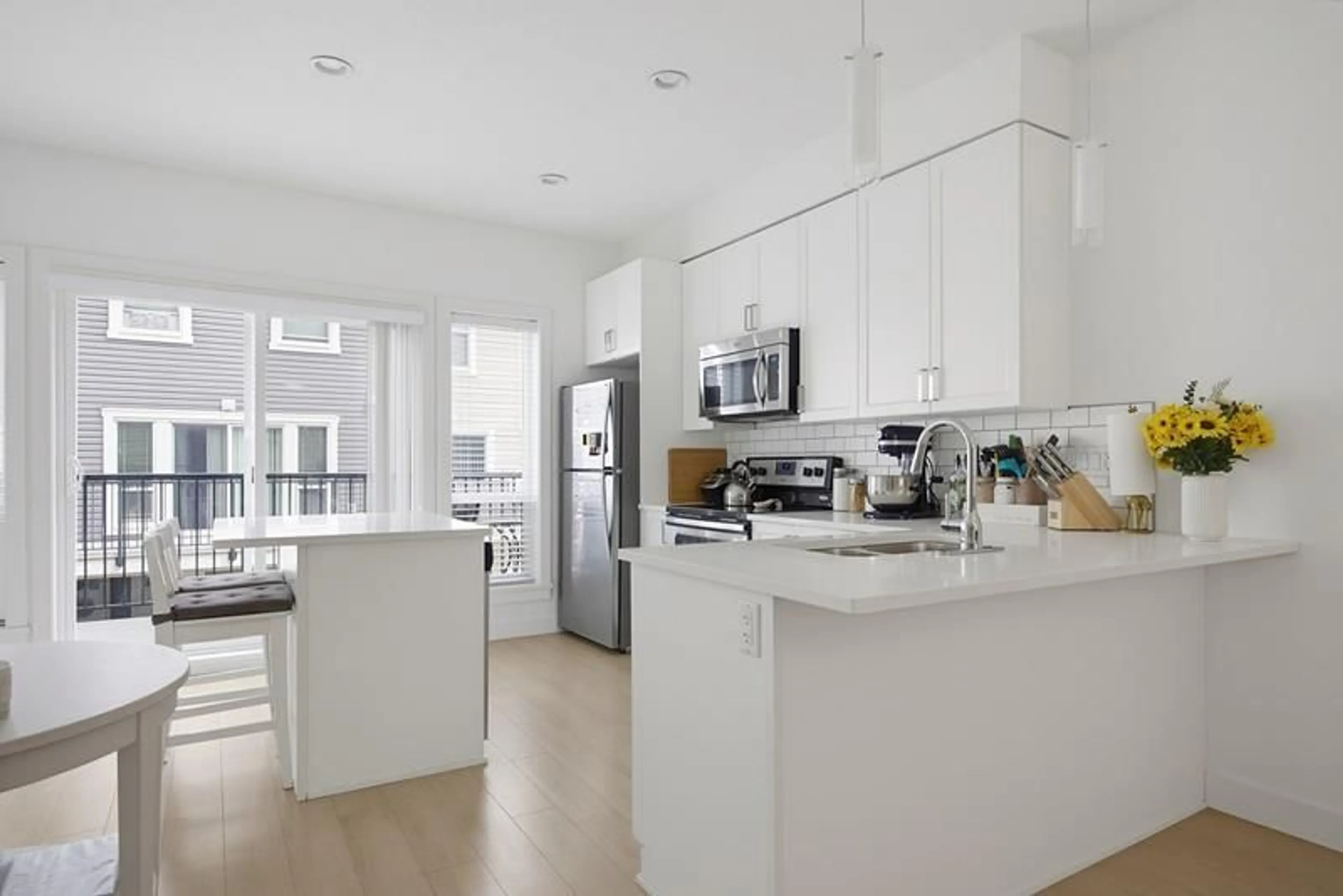 Open concept kitchen, unknown for 505 - 32789 BURTON STREET, Mission British Columbia V4S0C9