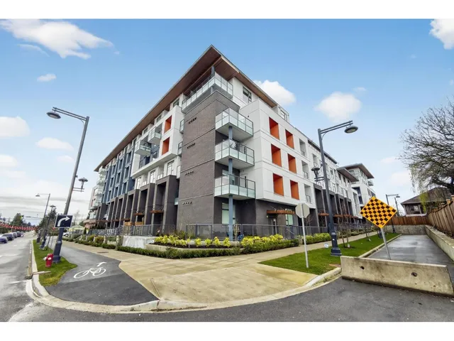E512 - 10829 140 STREET, Surrey 3
