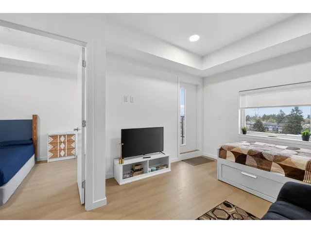 E512 - 10829 140 STREET, Surrey 4