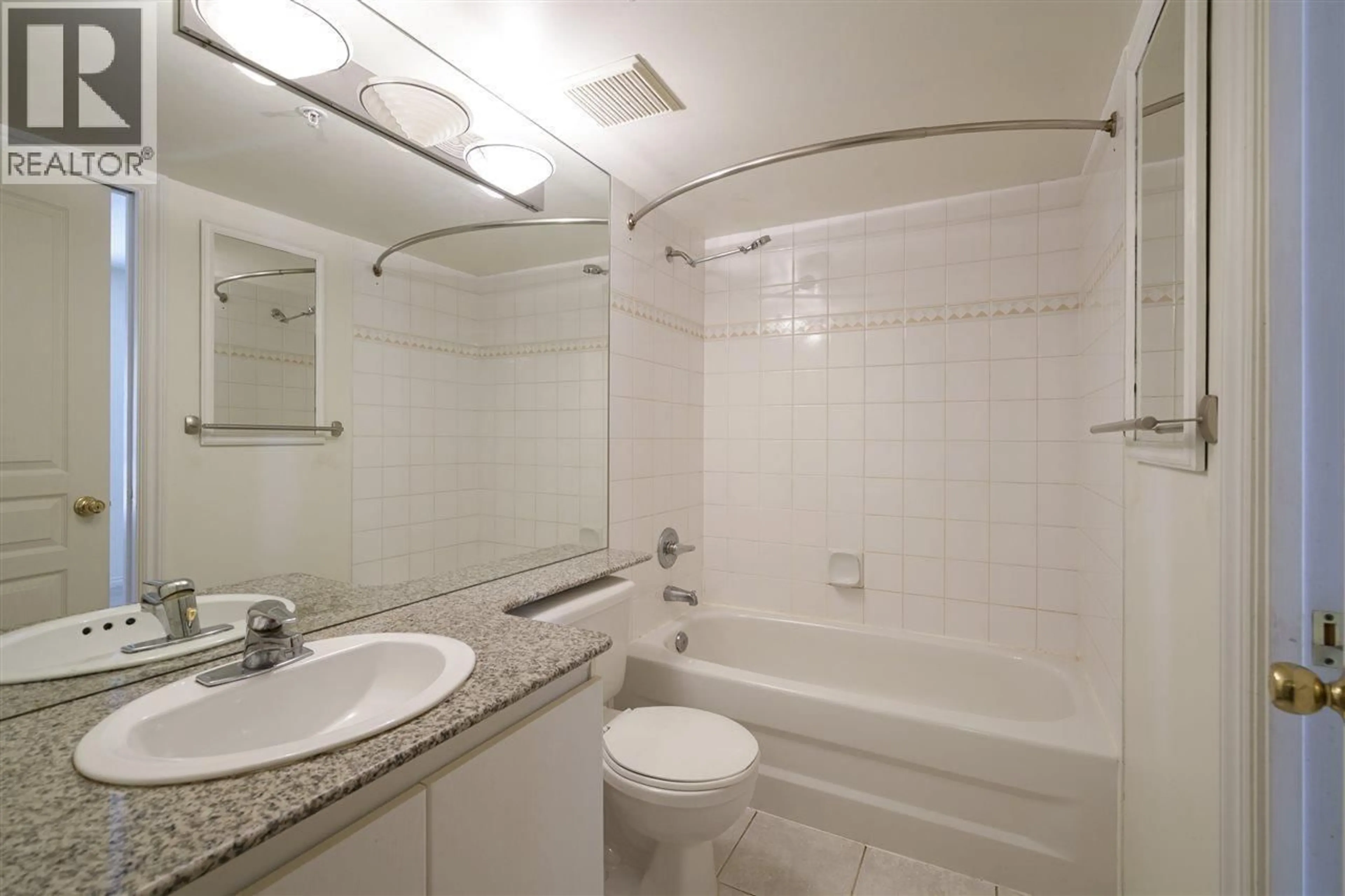 Standard bathroom, unknown for 508 - 1189 HOWE STREET, Vancouver British Columbia V6Z2X4